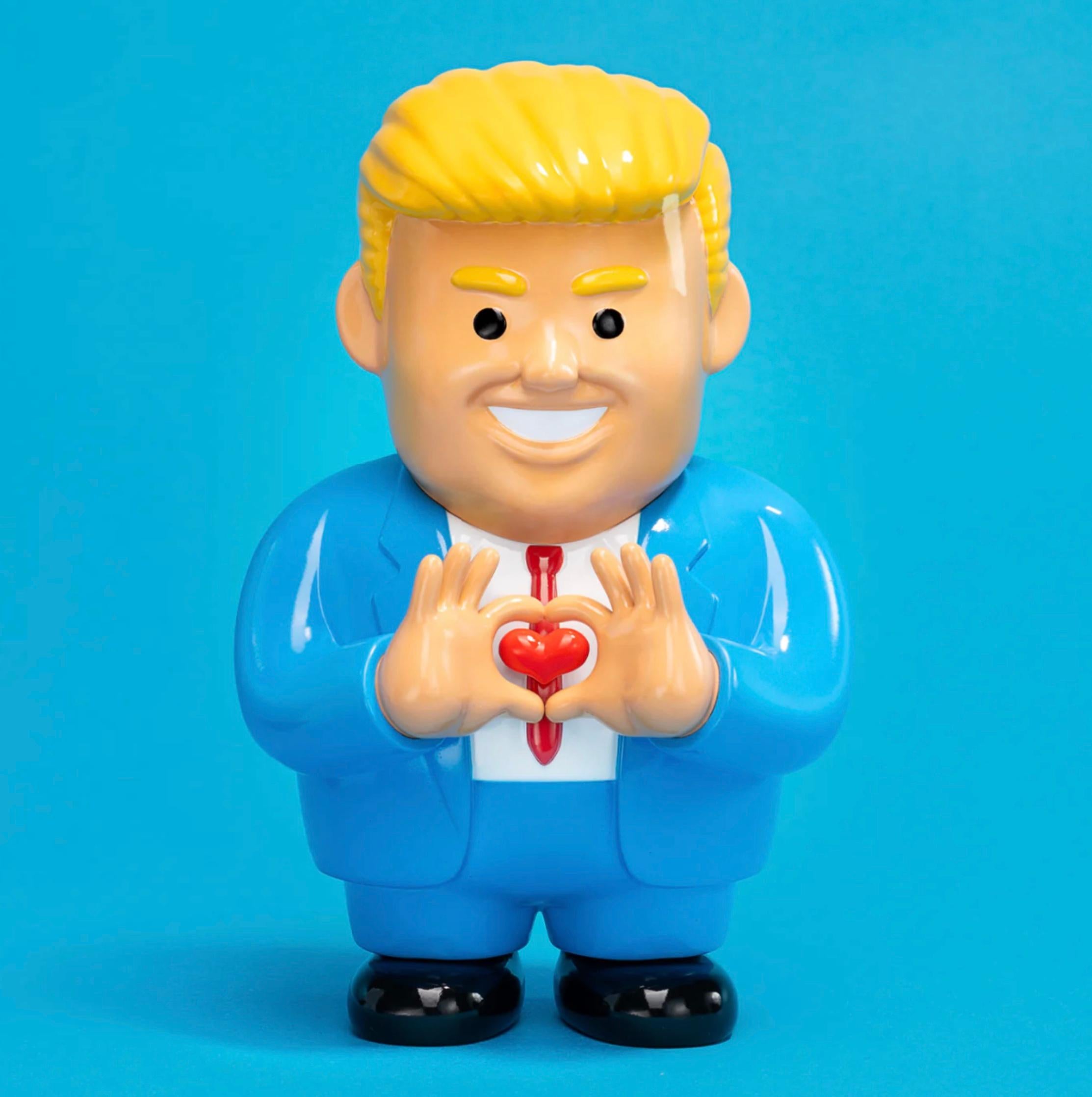 T Liebe – Sculpture von Joan Cornella