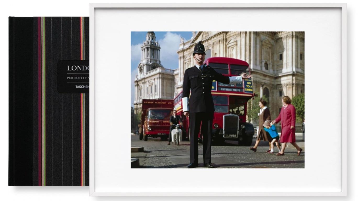 London Calling
Tailor-made for TASCHEN by Paul Smith
For die-hard lovers of Paris, Berlin, London, Los Angeles, and New York, TASCHEN introduces the Portrait of a City Art Edition series. For each edition, limited to only 500 copies, a legendary