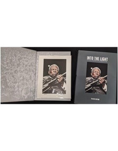 Into the Light: La fotografia di Jérôme Brunet (Standard e Deluxe)