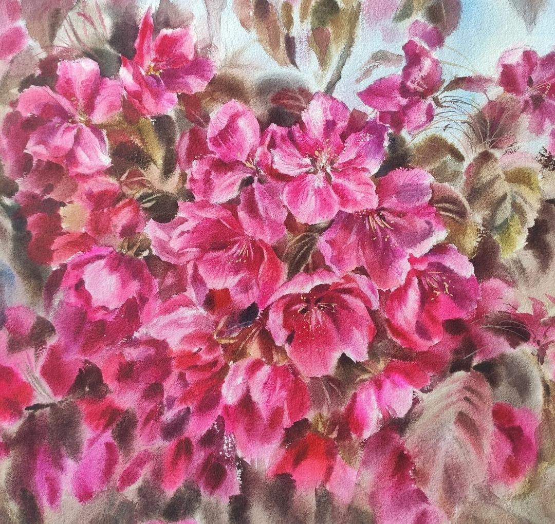Une peinture à l'aquarelle avec des fleurs de pommier.
Une aquarelle lumineuse et juteuse remplie de la chaleur du soleil printanier. Les pétales luxuriants d'un pommier en fleurs poussent sur le fond d'un feuillage dense et d'un ciel bleu de