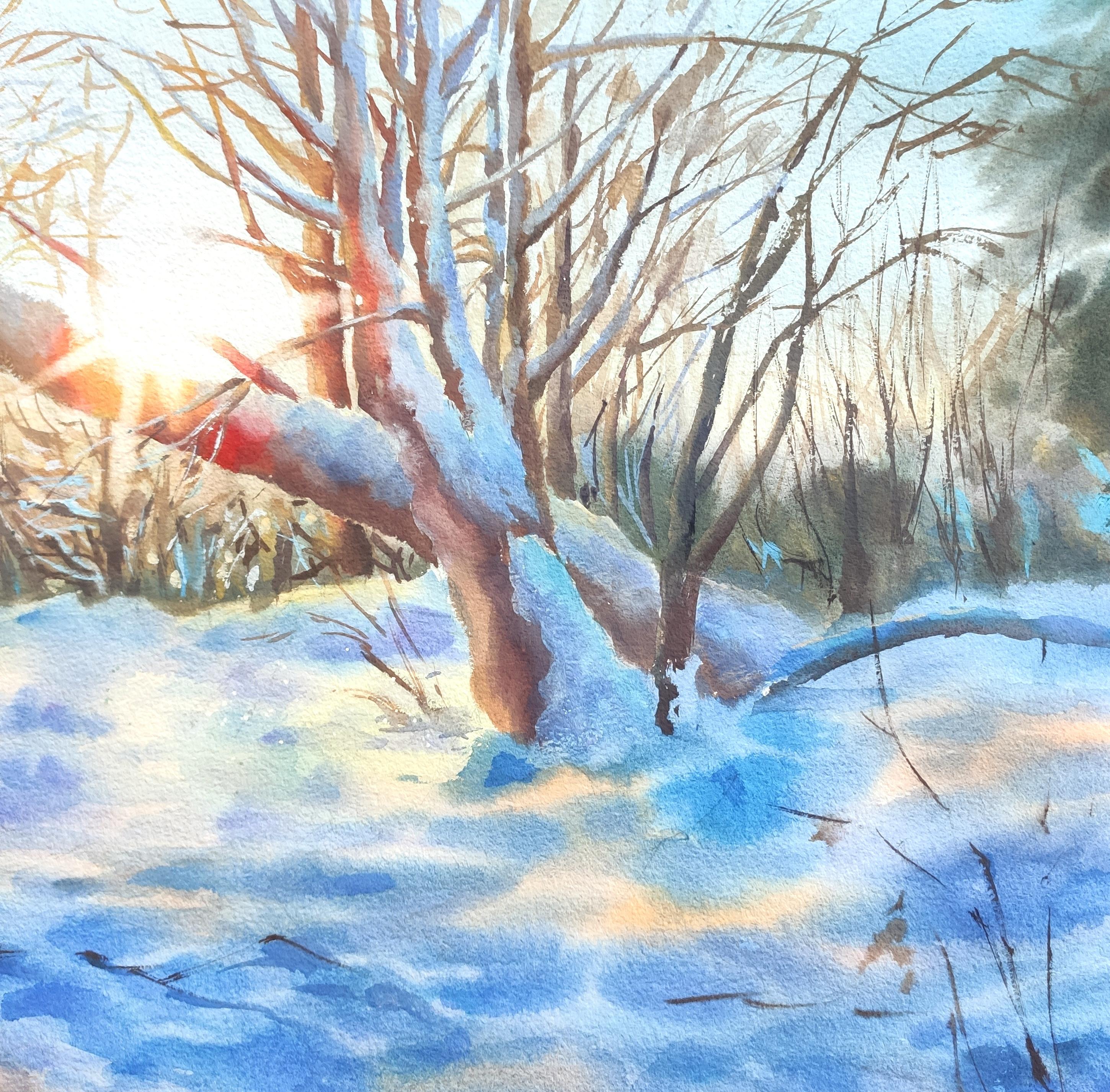 Pintura en acuarela de invierno con los brillantes rayos del sol poniente. Profundas sombras de nieve, un bosque invernal bajo los rayos del sol, un camino forestal cubierto de nieve: la pintura interior con el paisaje resultó interesante,