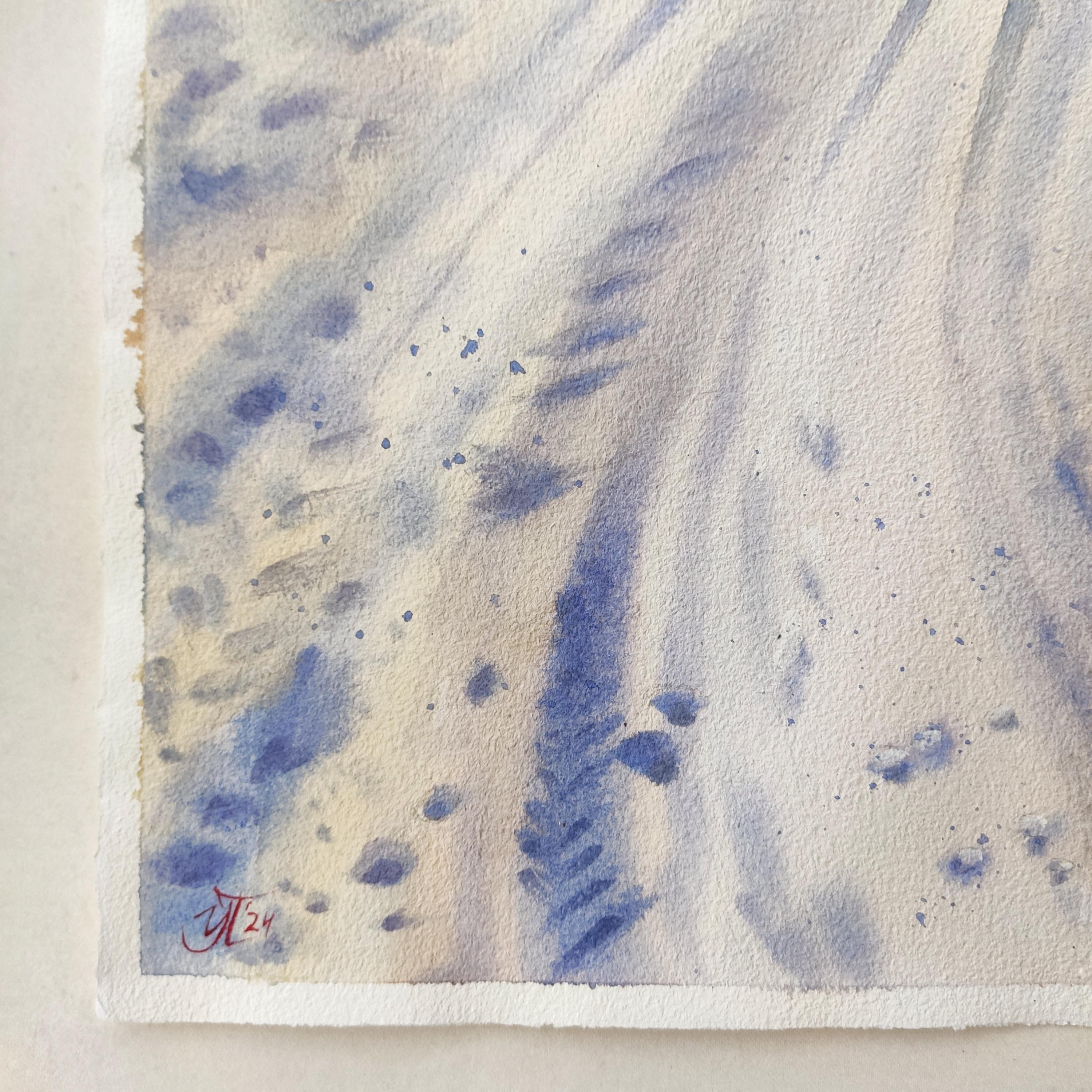 Aquarell, das einen sonnigen Wintersonnenuntergang und einen schneebedeckten Wald darstellt. Das Bild einer Winterlandschaft ist mit lichtbeständigen Aquarellfarben auf Baumwollpapier gemalt und erfüllt von Licht und Luft, in zarten Wintertönen. Die
