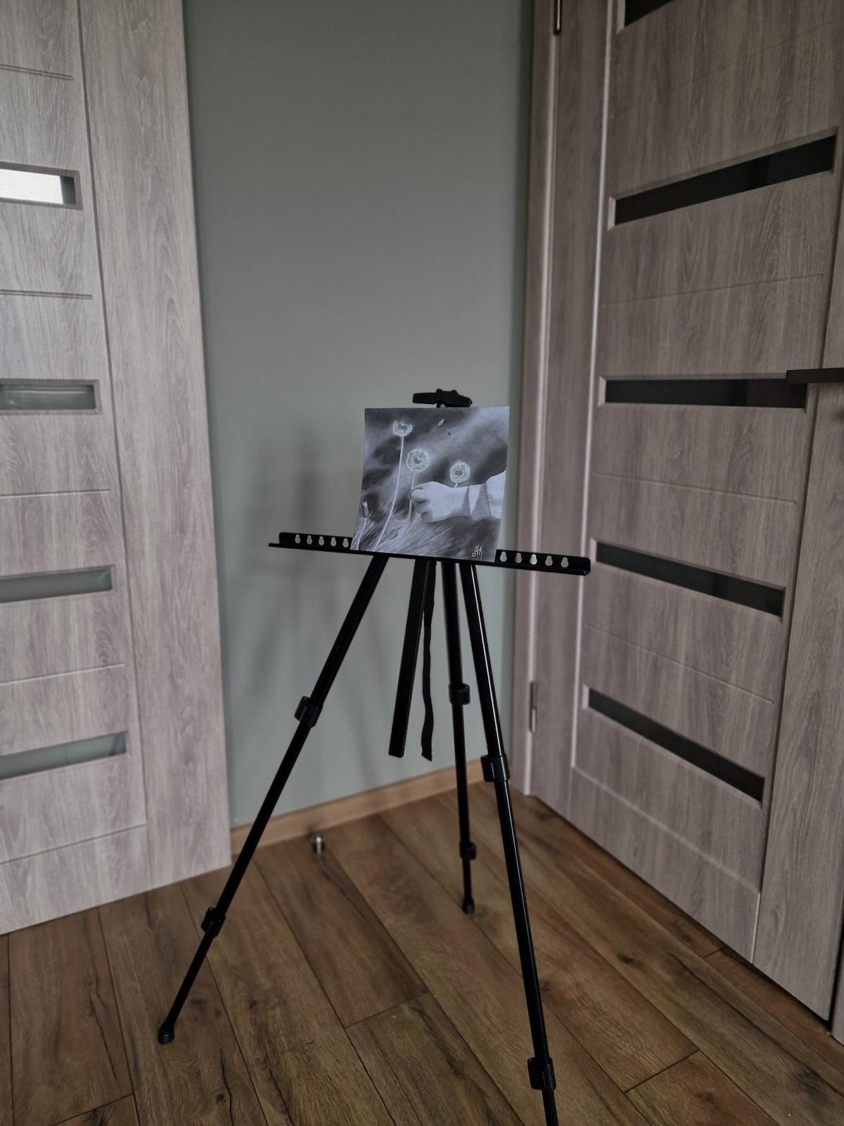 Les mains de l'enfance (série 