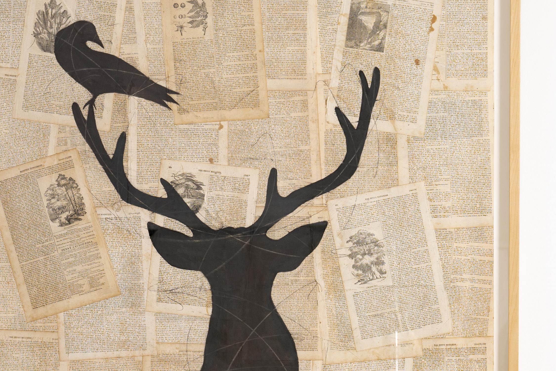 Trophäe (Figurative Chalk-Zeichnung eines Hirschs auf Vintage-Seiten des Penny Magazine) (Beige), Animal Art, von Louise Laplante