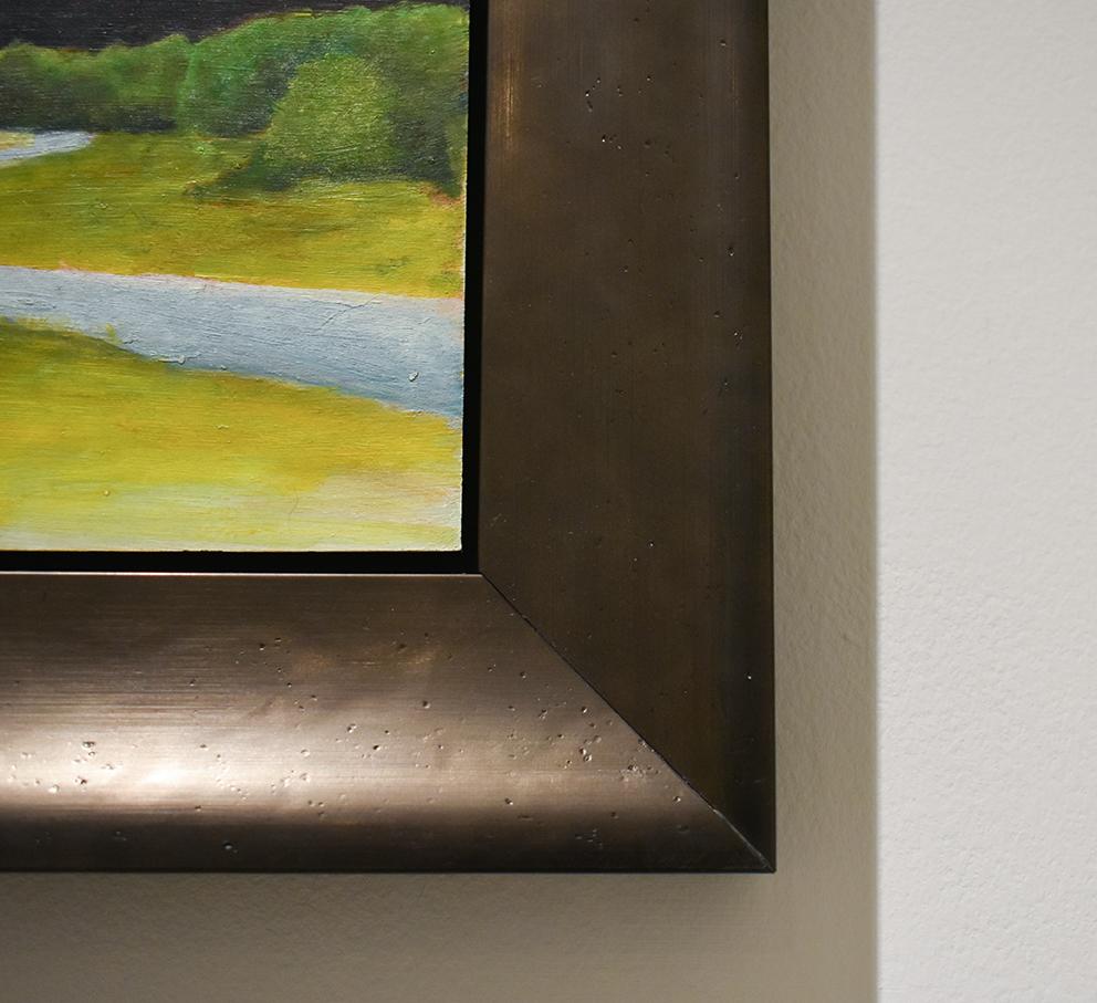 Modernes, post-impressionistisches Landschaftsgemälde eines üppigen grünen Waldes und eines sich windenden Baches unter blauem Himmel
untitled 9