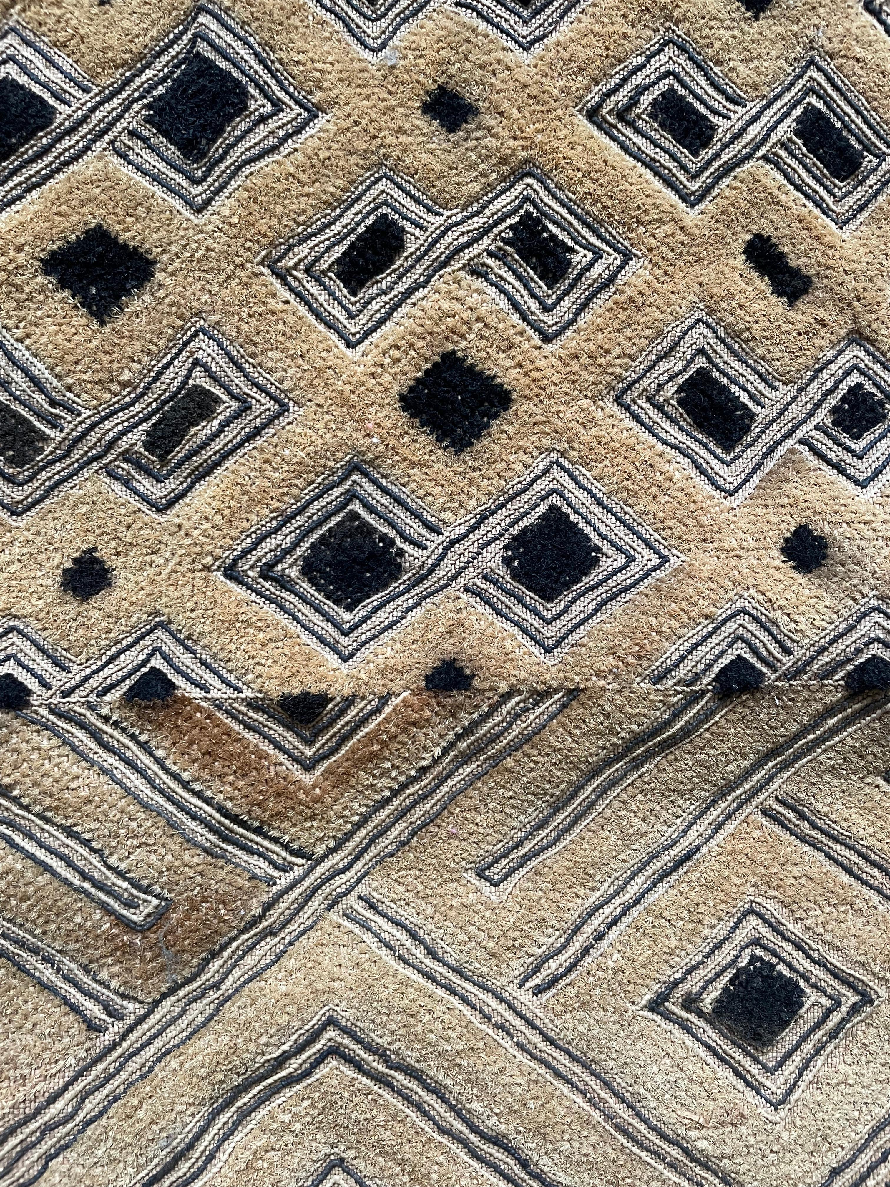Kuba fabric, Congo. 70 x 55 cm