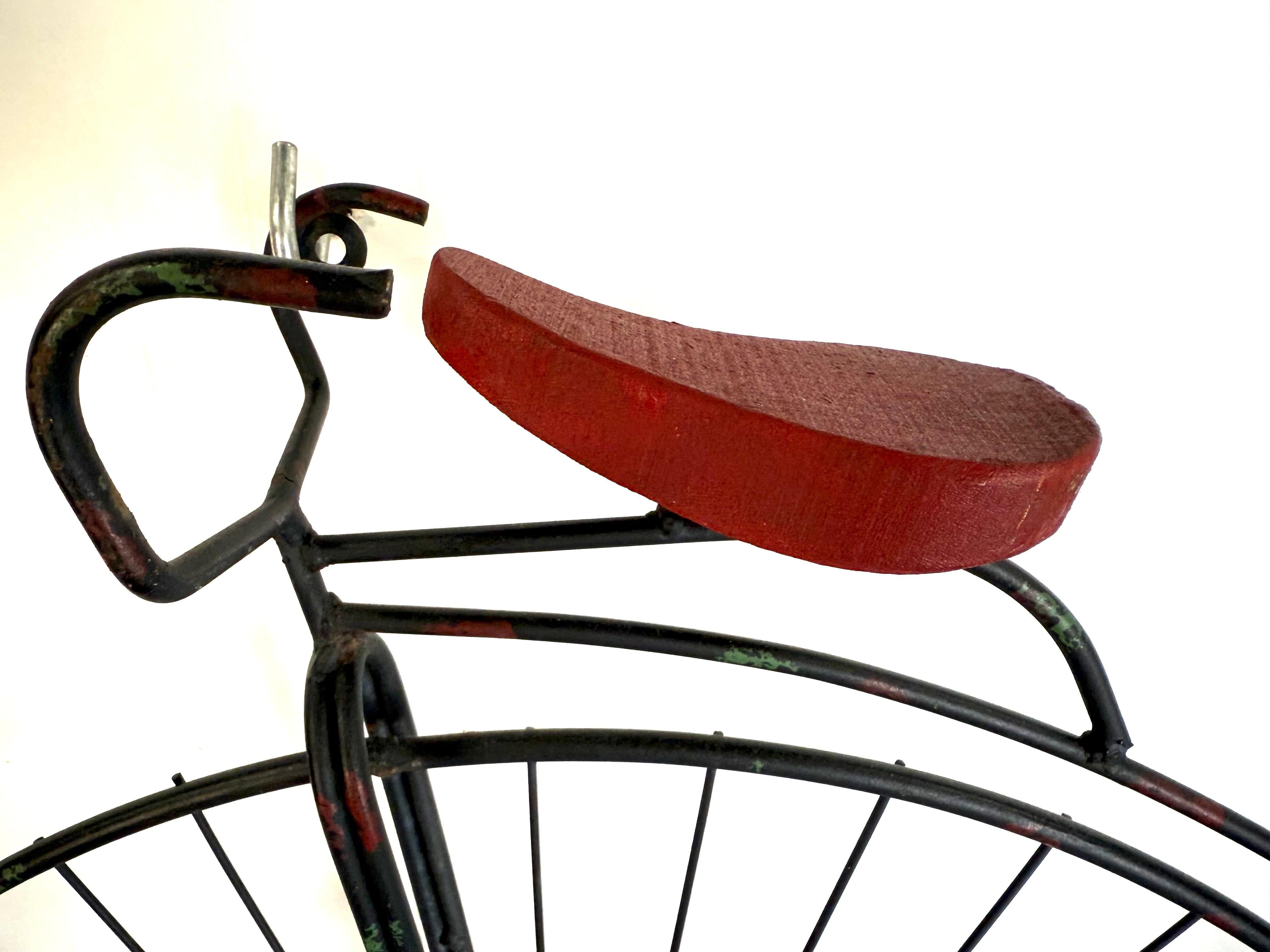 Curtis Jere Bicyclette à grande roue Sculpture en fer et décoration murale en vente 9