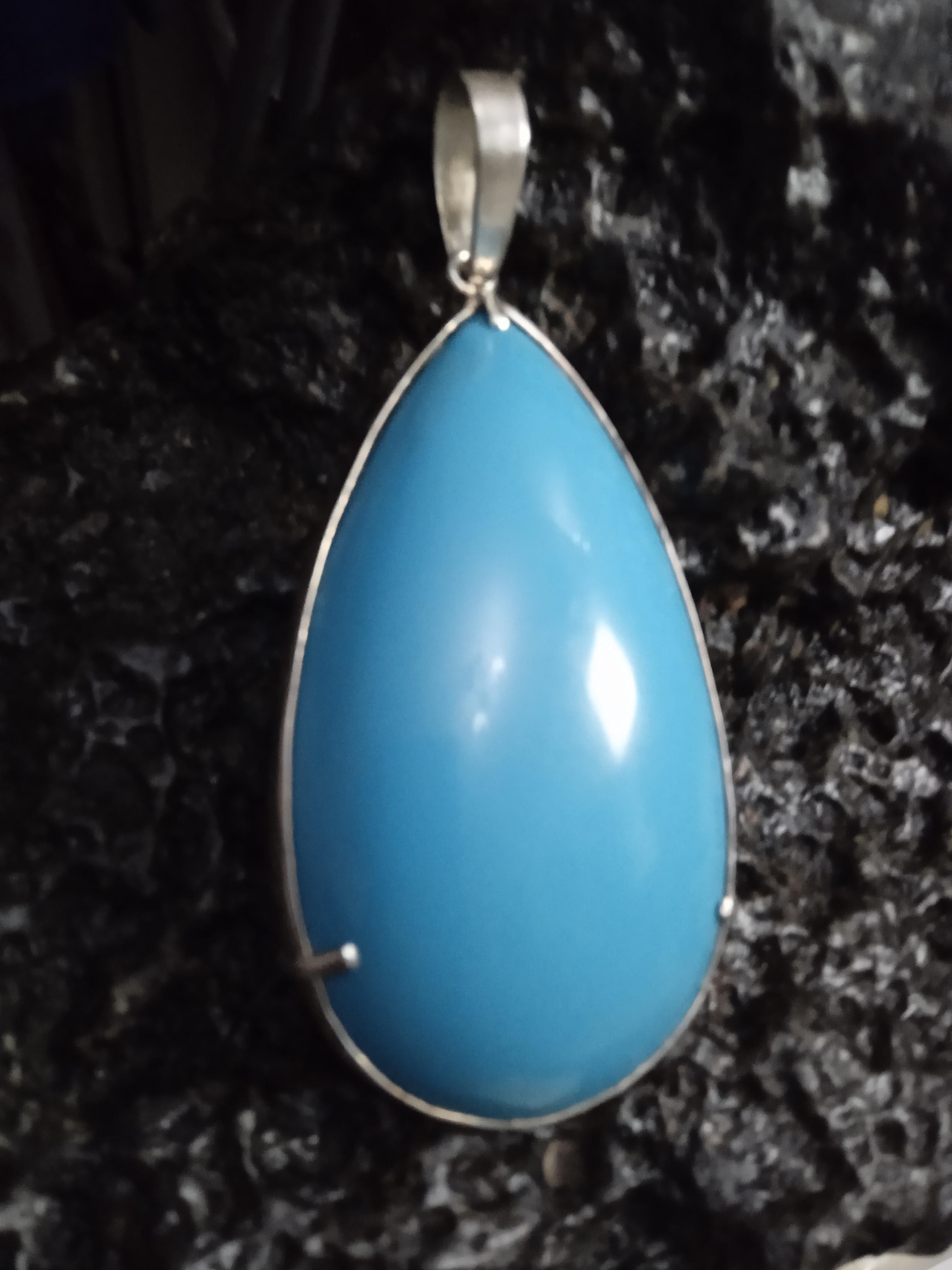 Natural tourquise stone silver pandant with necklace  For Sale 1