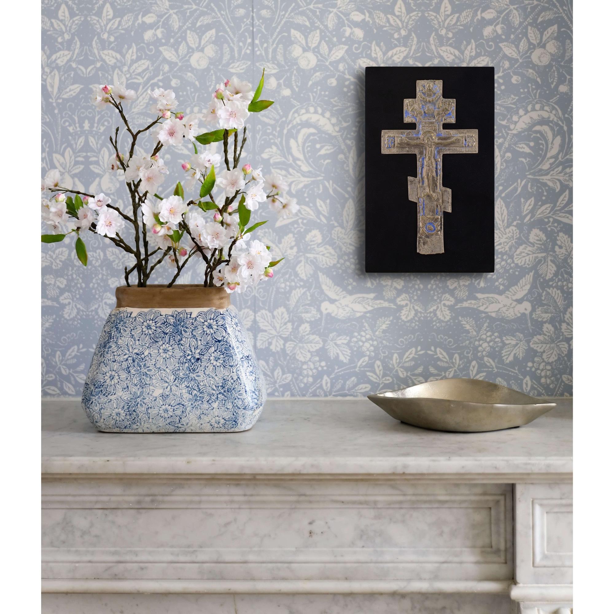 Late 19th-Century Russian Orthodox Crucifixion Icon With Blue Enamelling 1