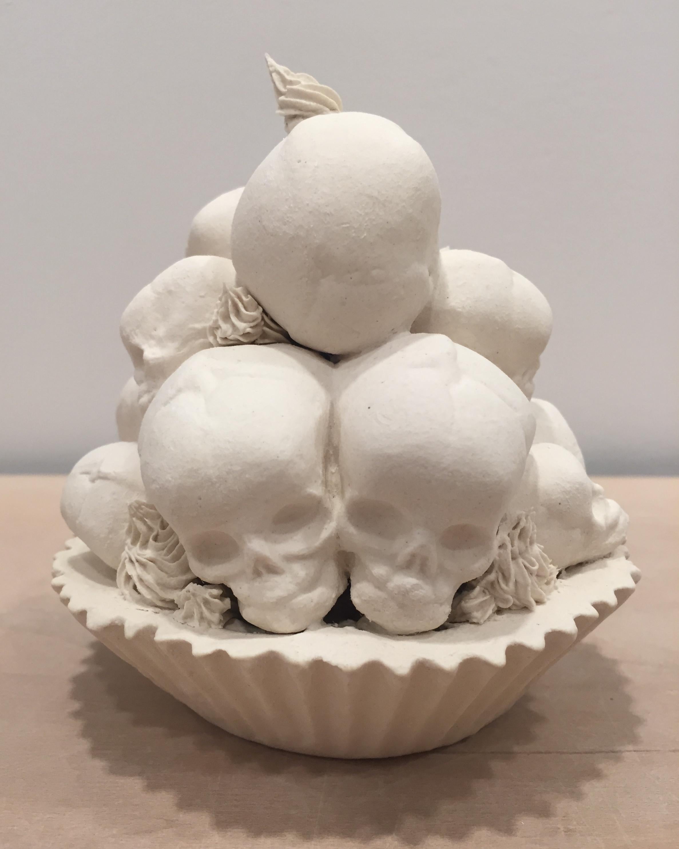 Fruit Tart - Gray Figurative Sculpture by Jacqueline Tse
