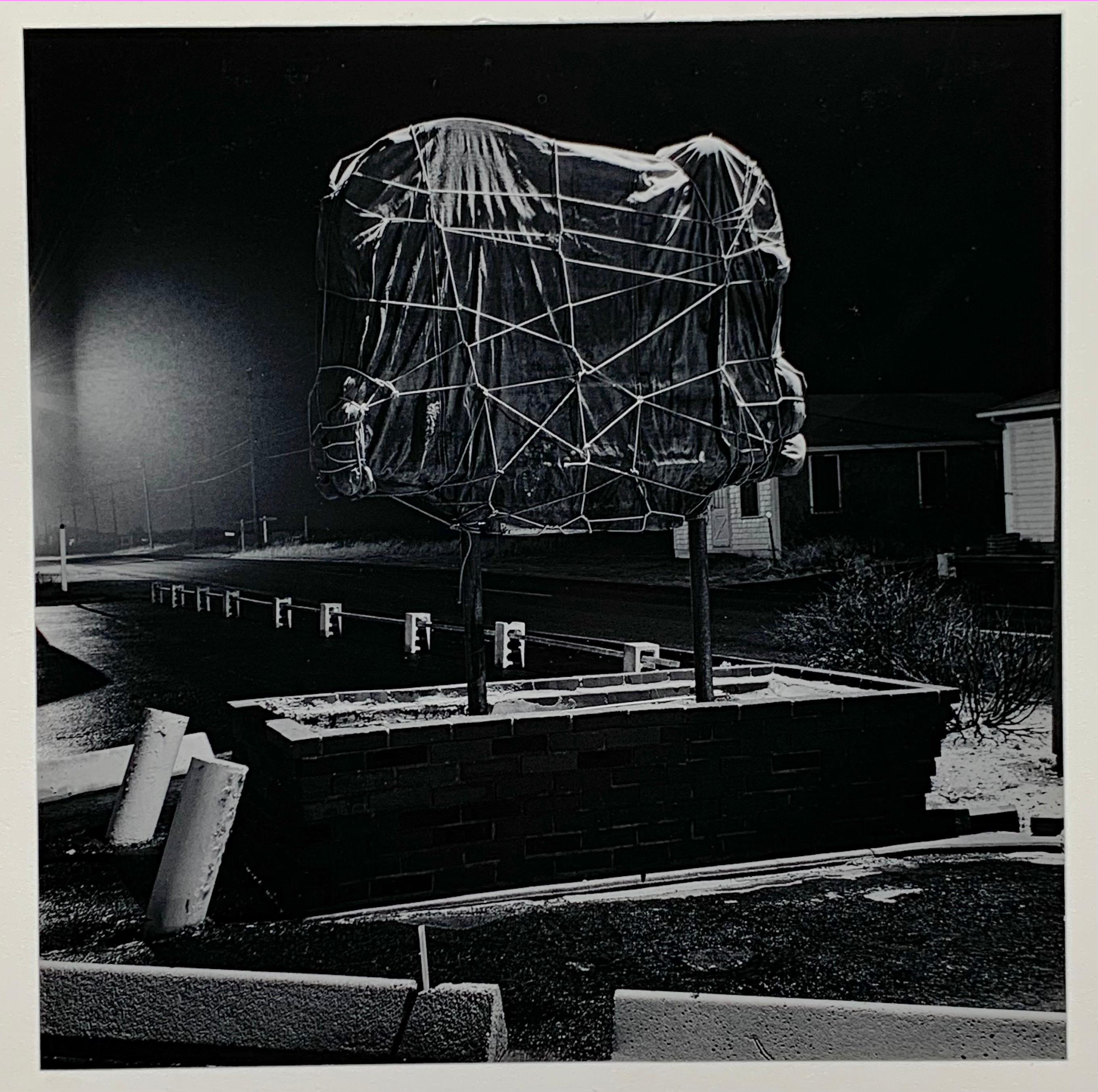 Motel (Night)