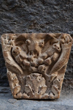 Antique Capital with ox skull: "Bucranium". 16th – 17th century