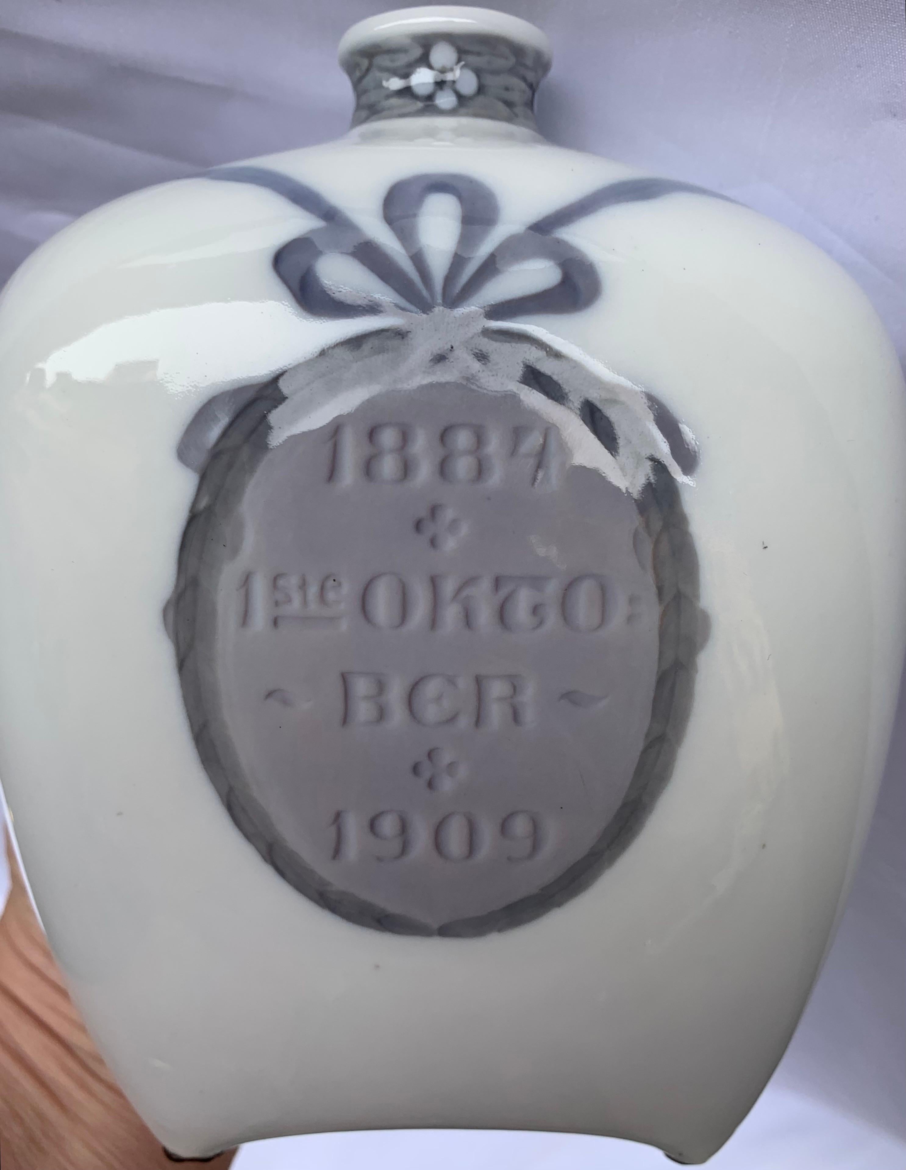 Jarrón Royal Copenhagen, 1909 - Politiken Periódico Danés 25 Aniversario en venta 9