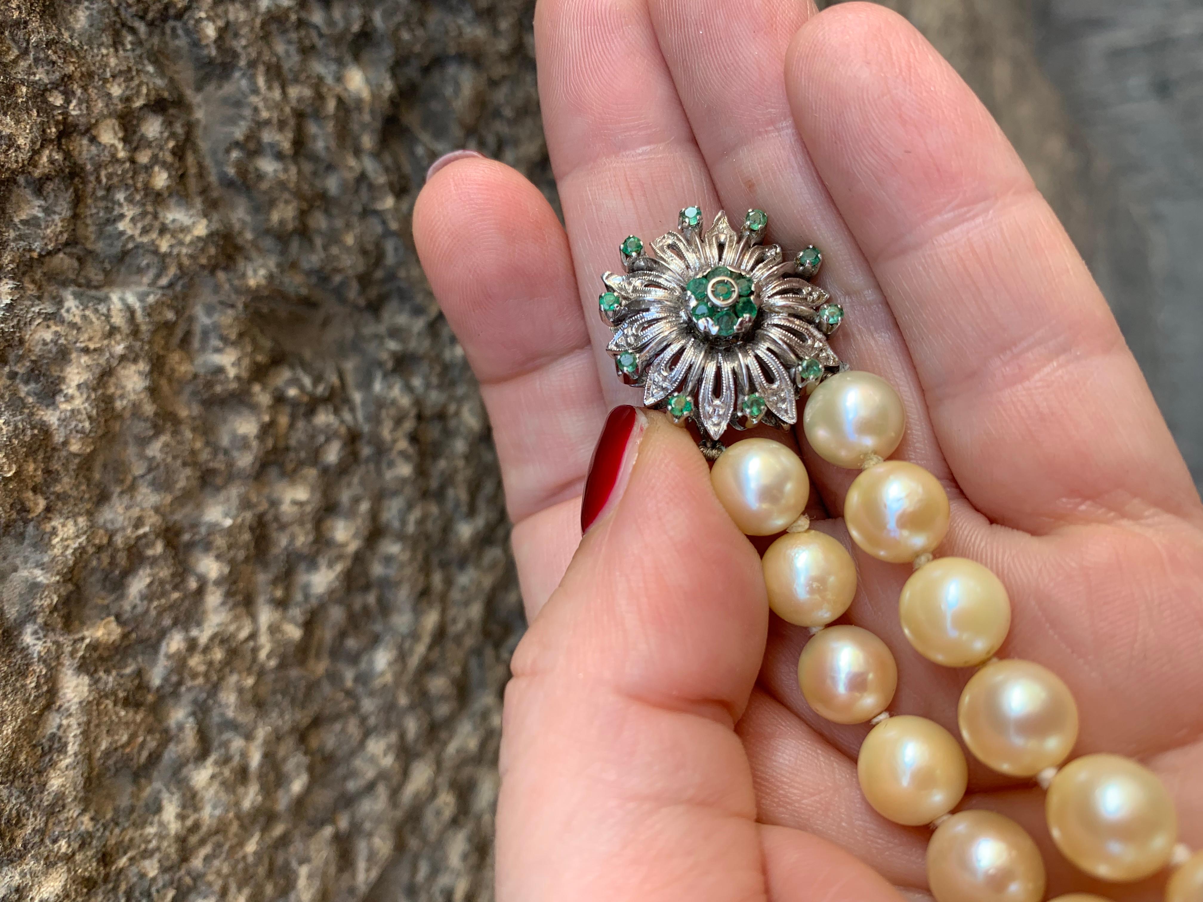 Collana di Perle di mare coltivate.   Anni 1960. Chiusura in oro bianco - Post-War Art by Unknown