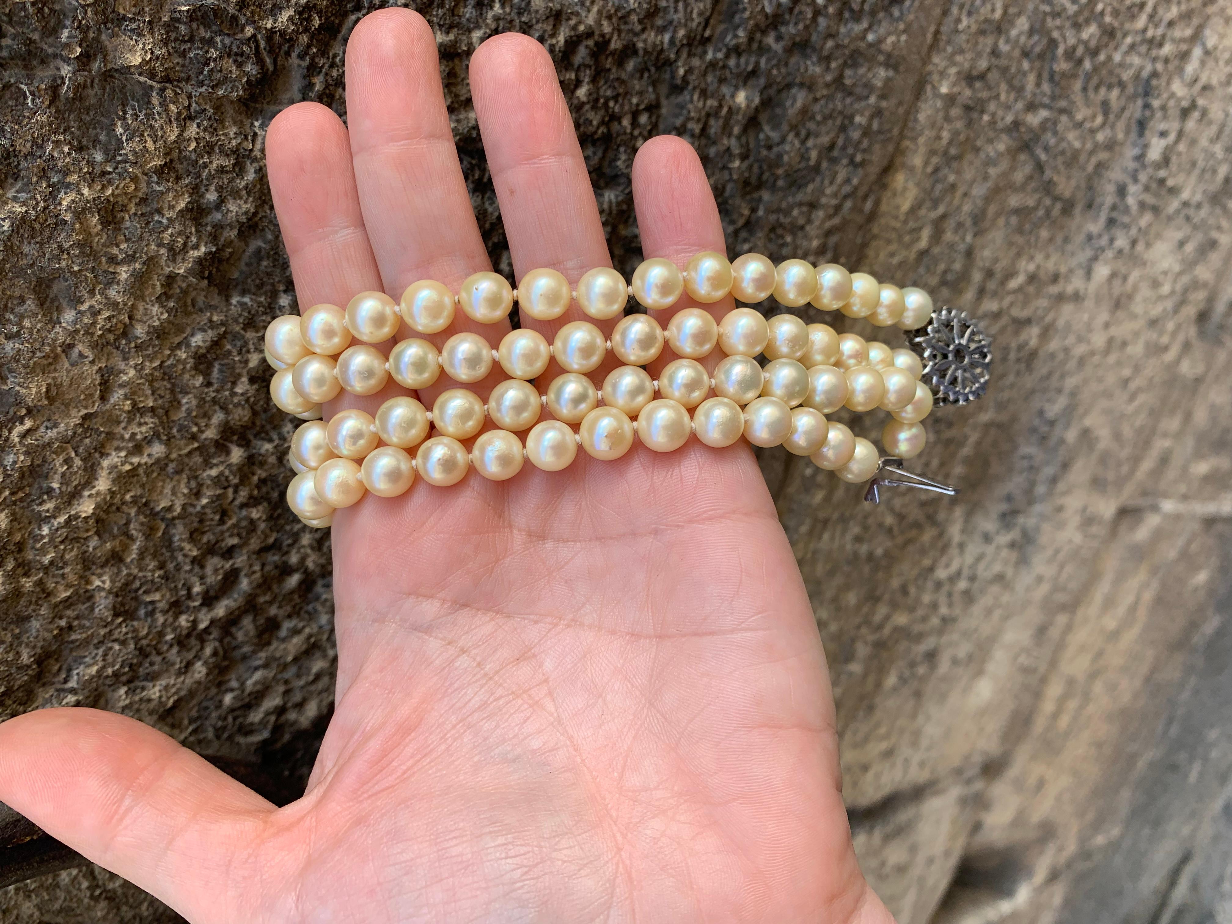 Collana di Perle di Mare cultivate.   Anni 1960. Chiusura in Oro Bianco im Angebot 8