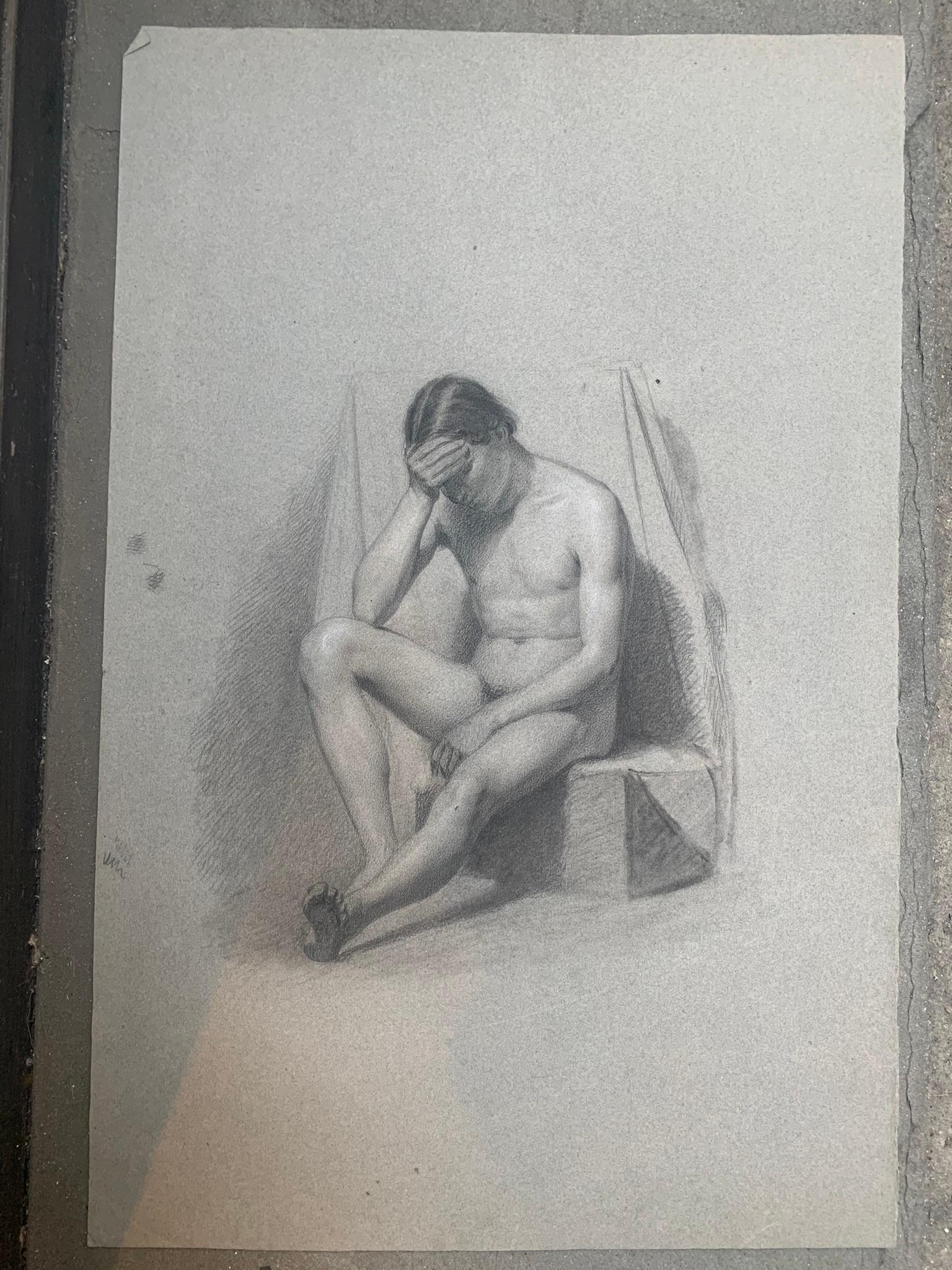 Dessin académique. Étude de figure d'un jeune homme nu assis. 19ème siècle. en vente 5