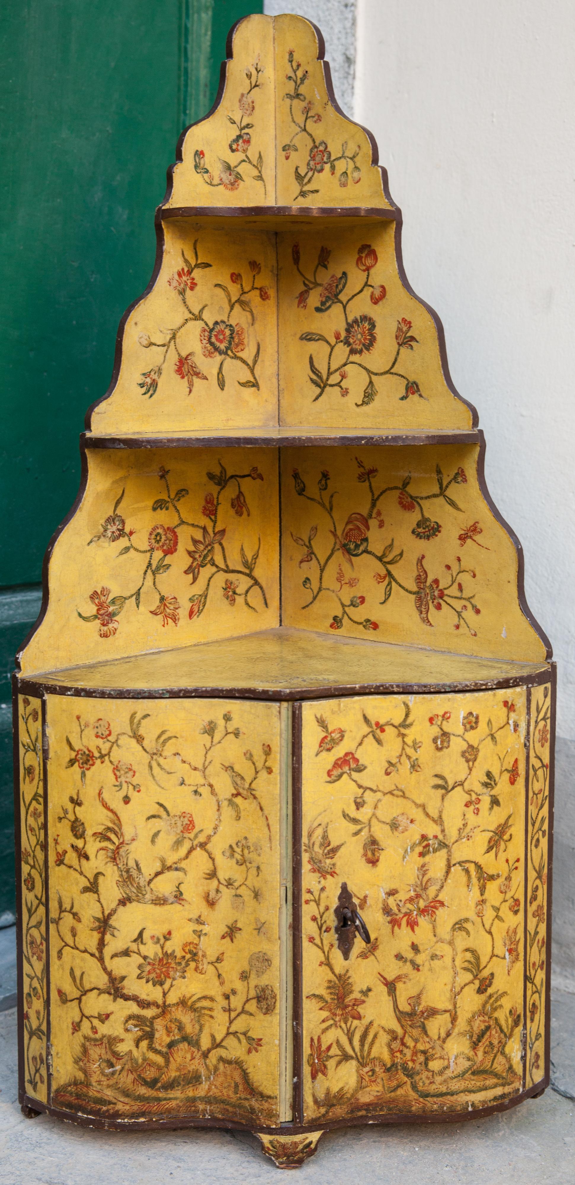 Mid 18th century Rococo Chinoiserie Corner capboard with Exotic Flowers and bir
