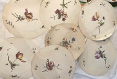 Sept dessins de motifs floraux pour assiettes en céramique, XXe siècle