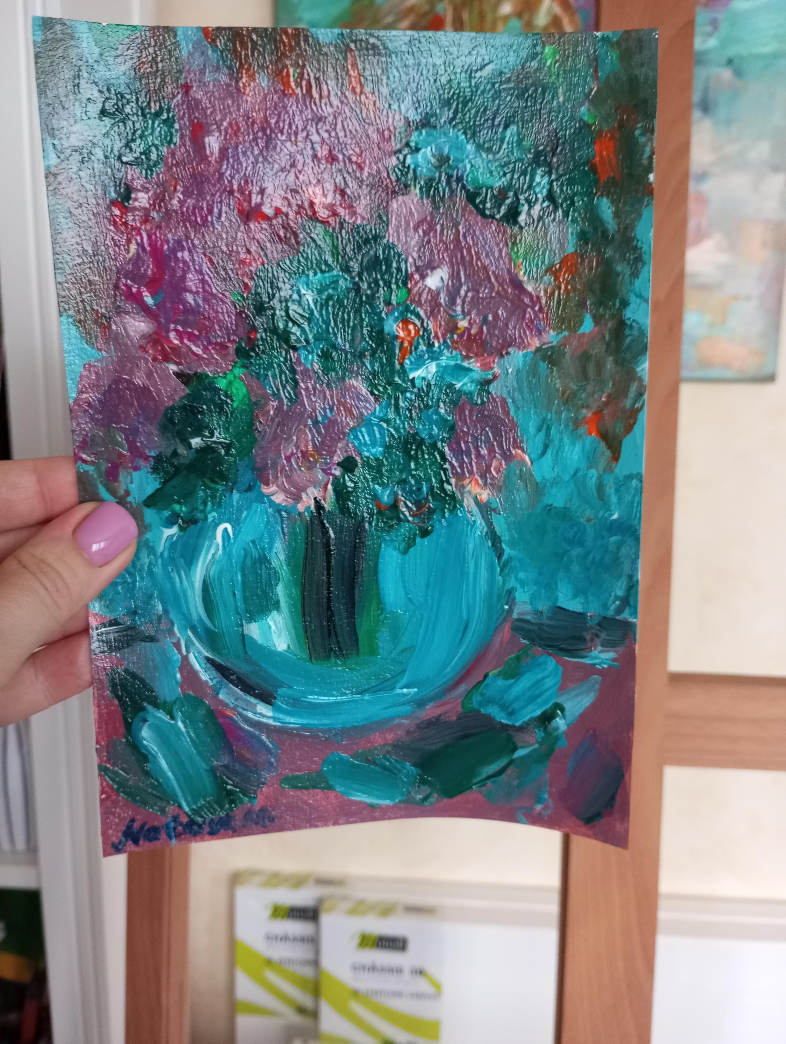 Small contemporary expressive floral painting on paper vase with flowers For Sale 5