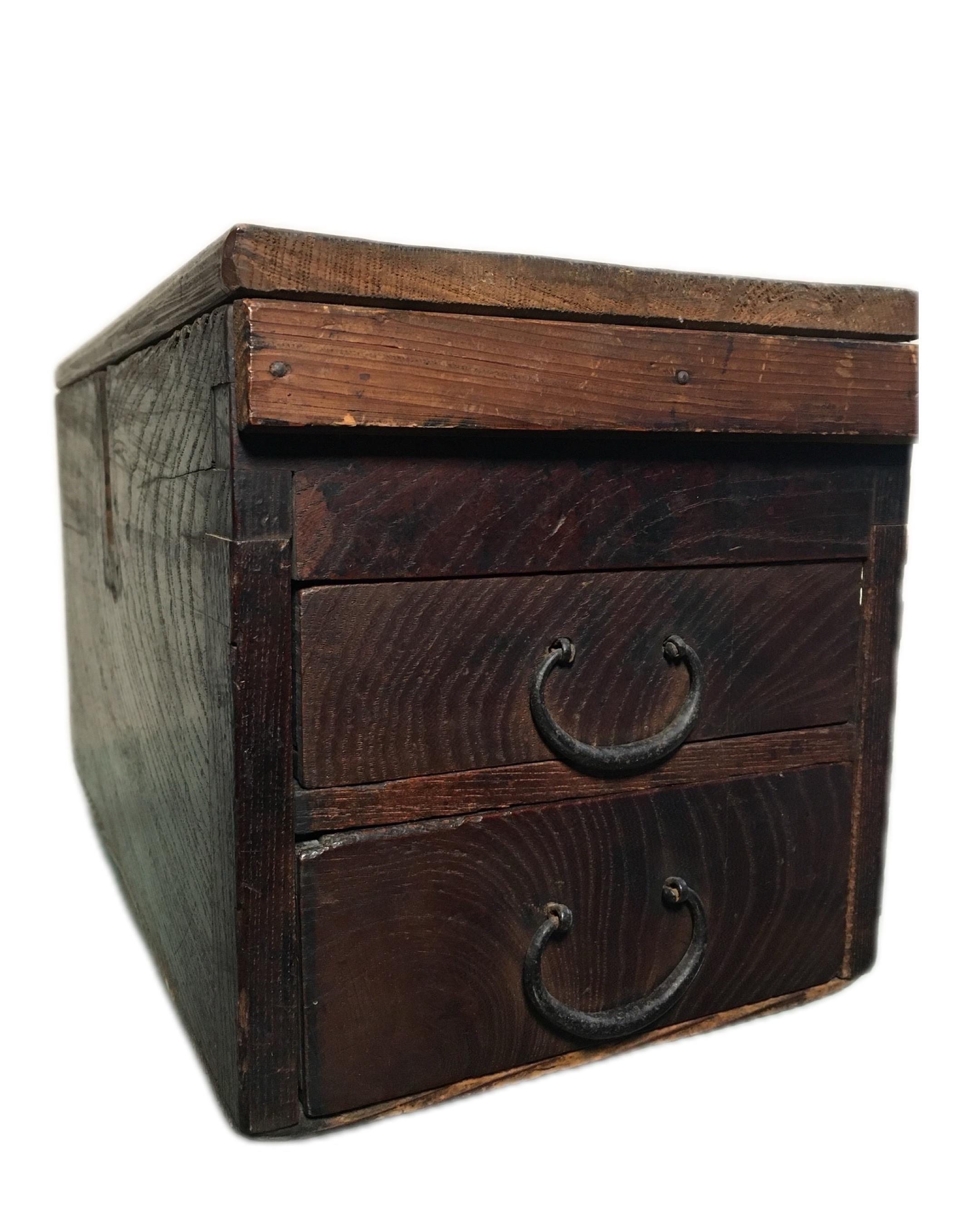 Japanische Tabako/ Werkzeugkasten mit Kiseru -wabi Sabi-Taisho Era-GSY Galerieauswahl im Angebot 13