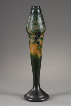 Vase with sloes