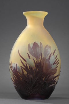 Soufflé Vase with Crocus