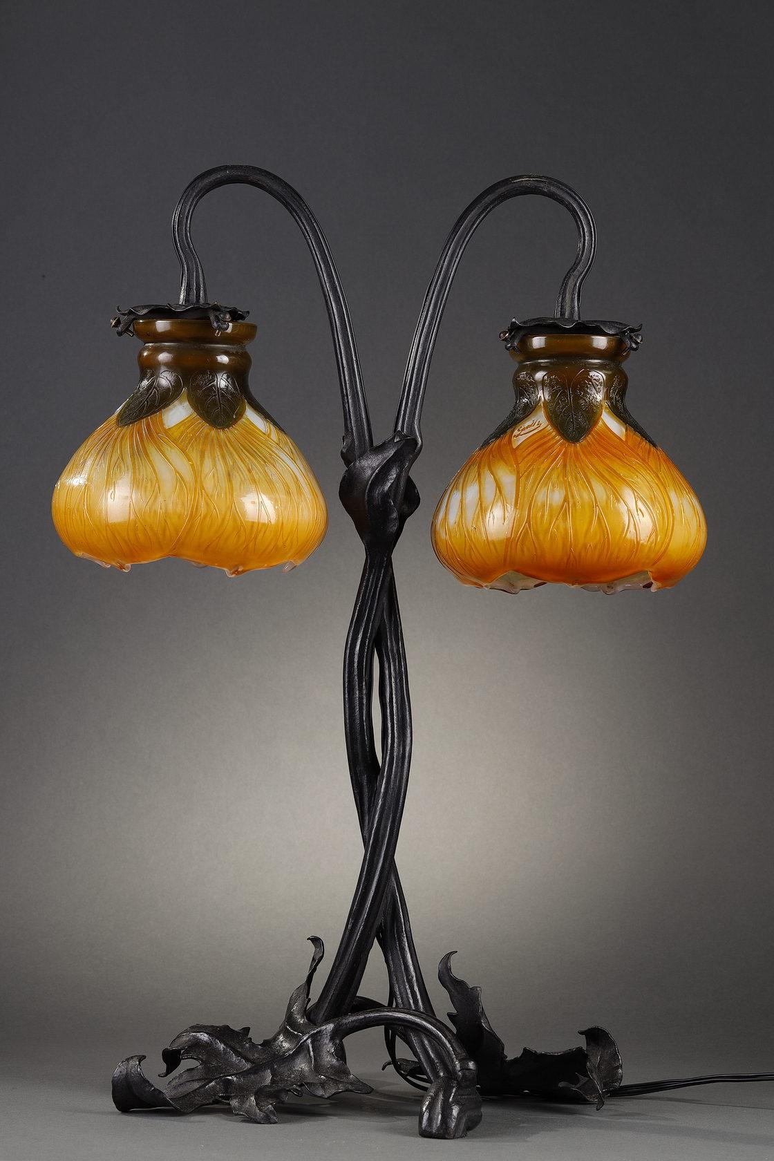 Lamp with velvetleaf flowers - Art by Émile Gallé