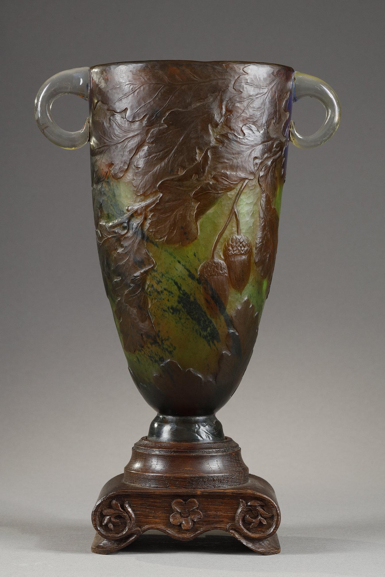 Cantharus vase with oak leaves - Art by Émile Gallé