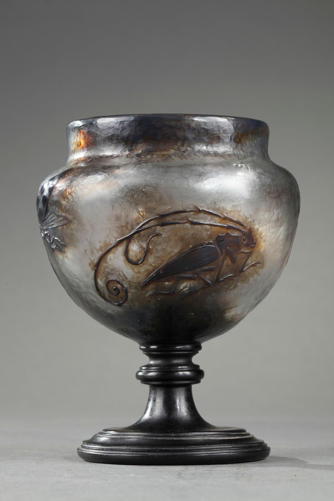 Un vase "Tristesse - Art de Émile Gallé
