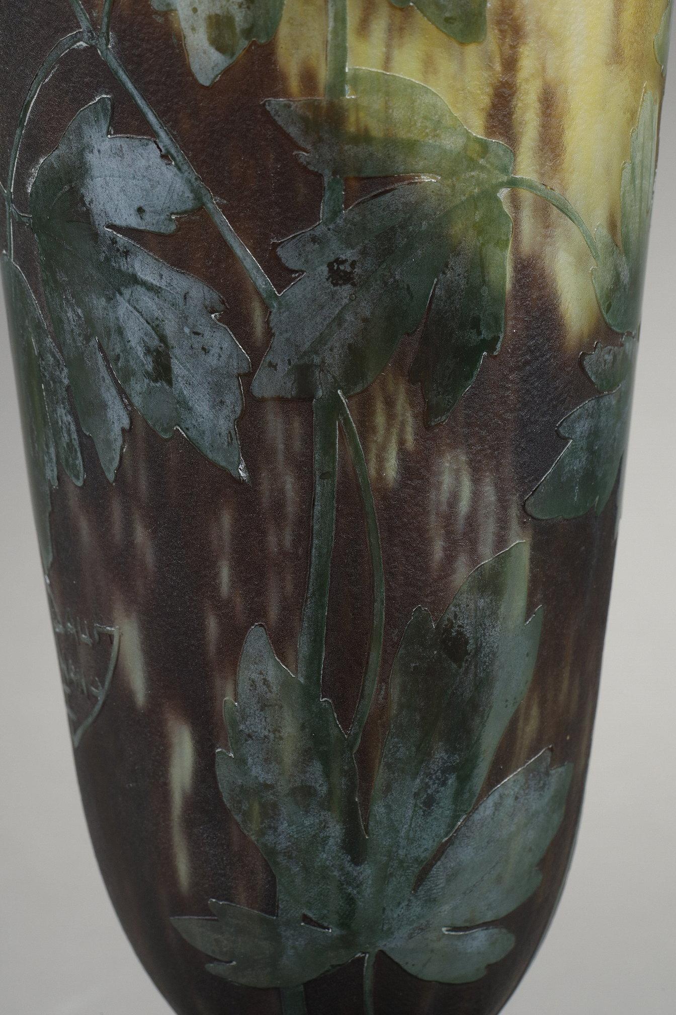 Vaso con aquilegie in vendita 1