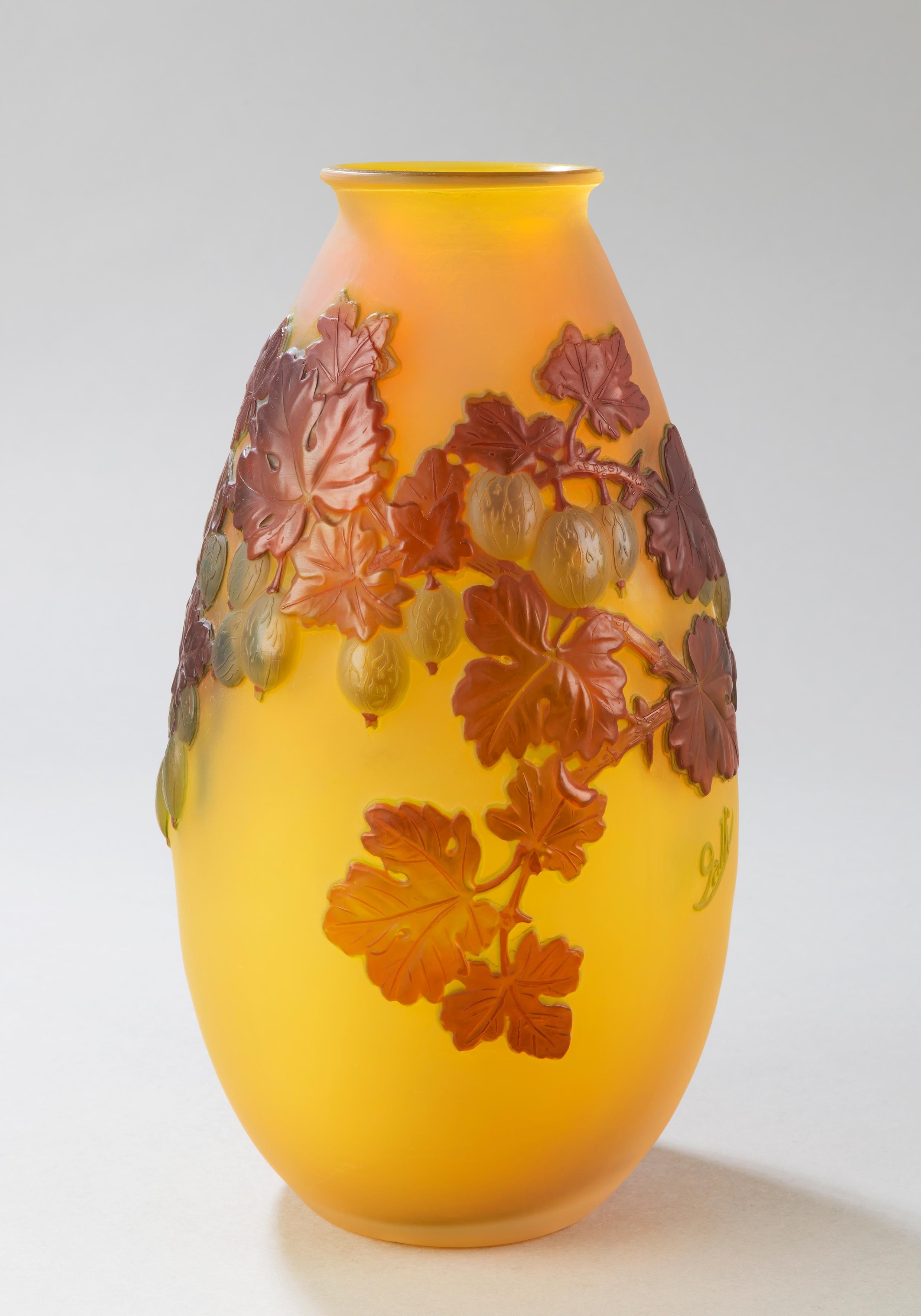 Soufflé Vase with Gooseberries For Sale 1