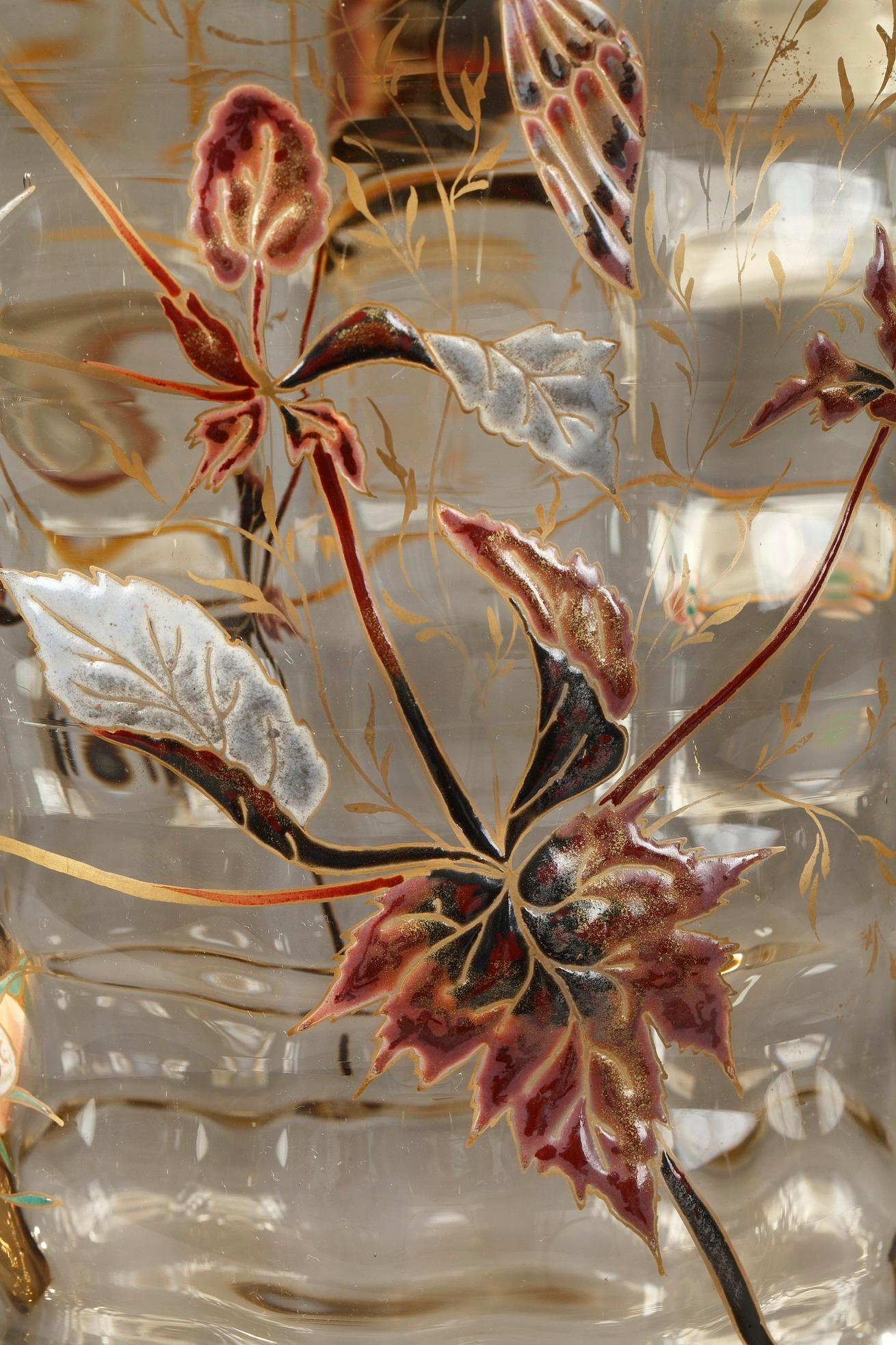 Vase Cristallerie mit Pflanzen und Schmetterlingen im Angebot 2