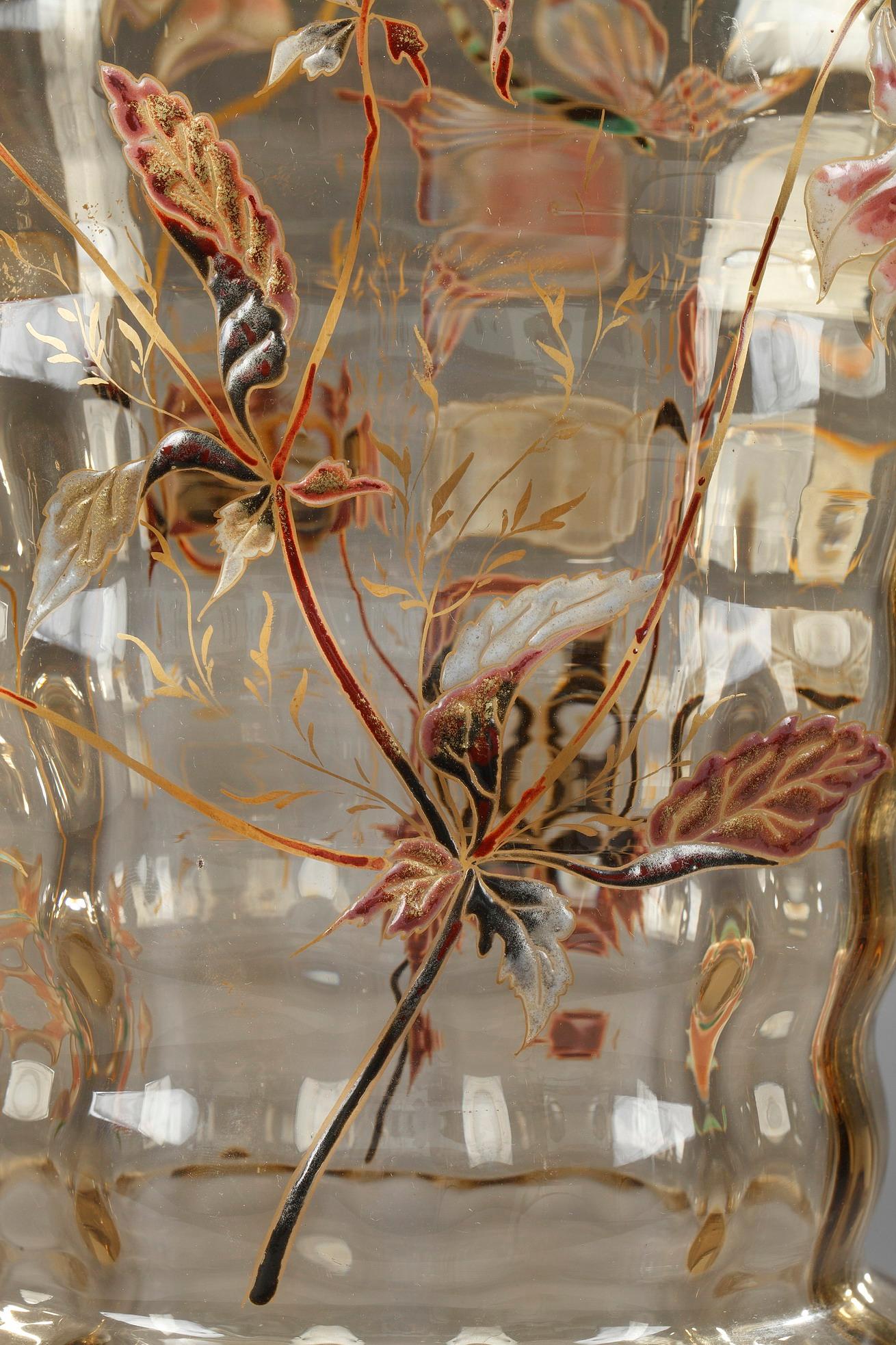 Vase Cristallerie mit Pflanzen und Schmetterlingen im Angebot 4