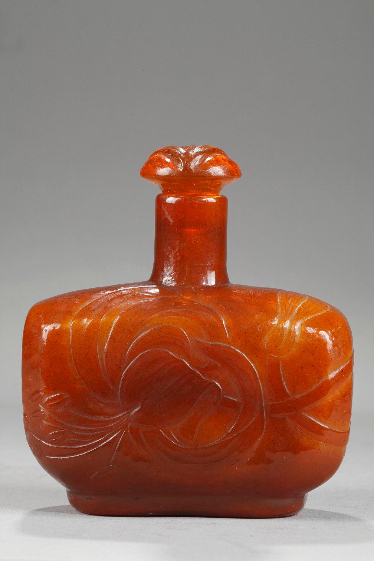Bottle with Lily - Art Nouveau Art by Émile Gallé
