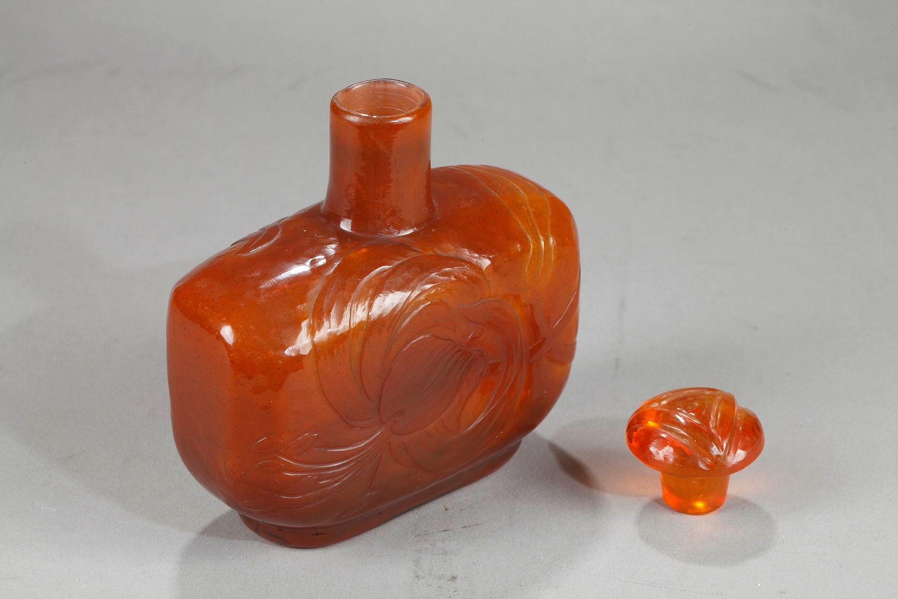 Bottle with Lily For Sale 3