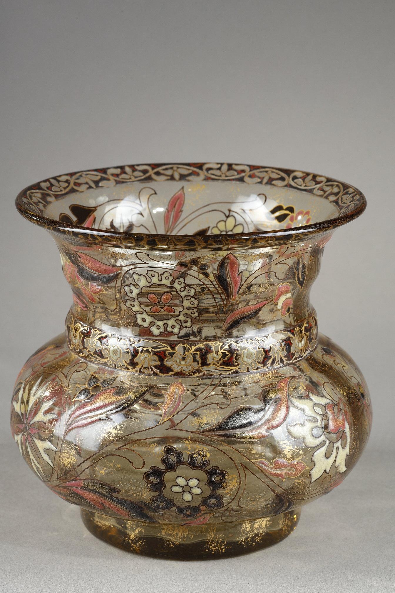 Flowery Cristallerie Vase
by Emile GALLE (1846-1904)

Vase called 