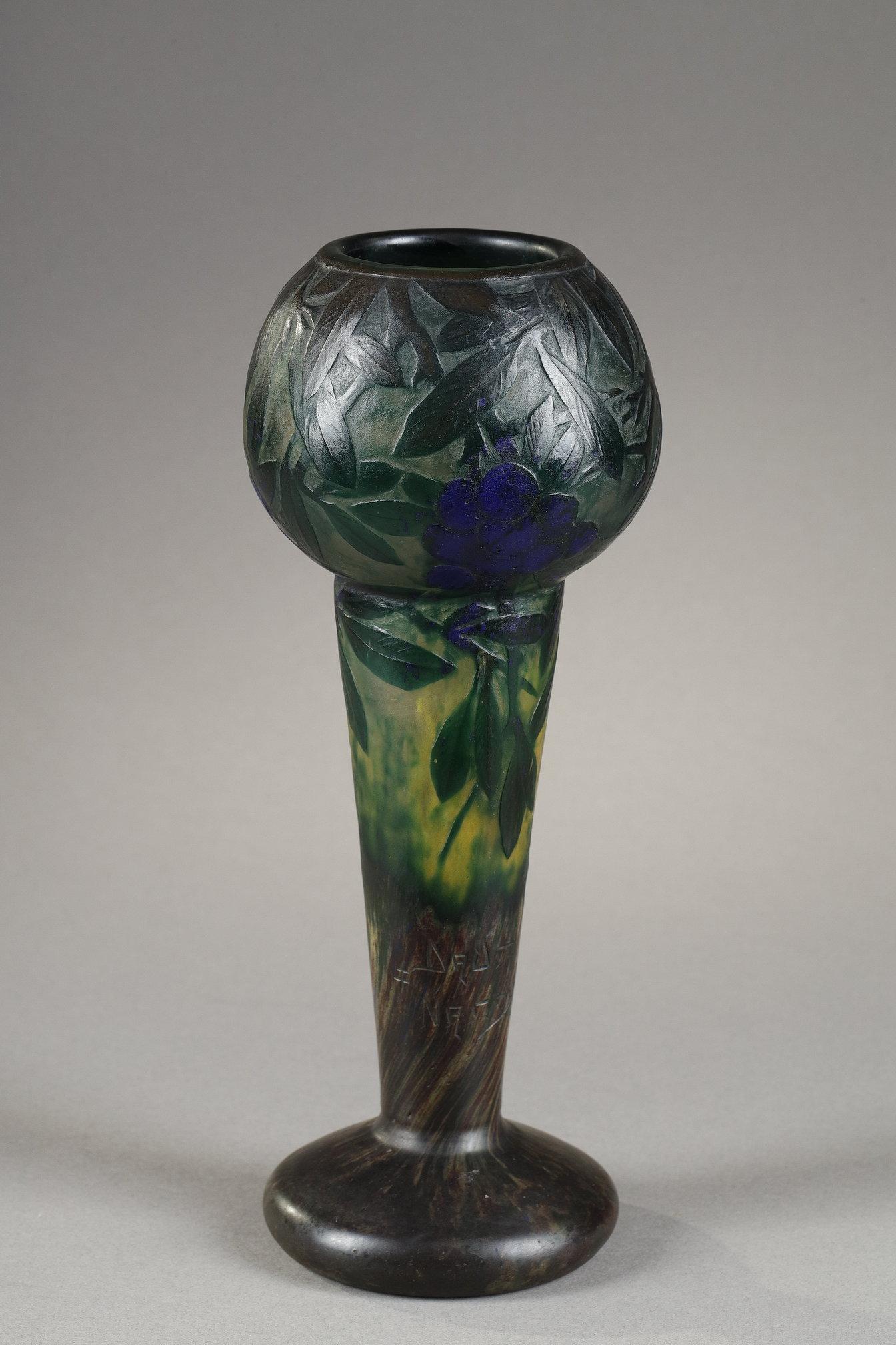 Vase with sloes - Art Nouveau Art by Daum