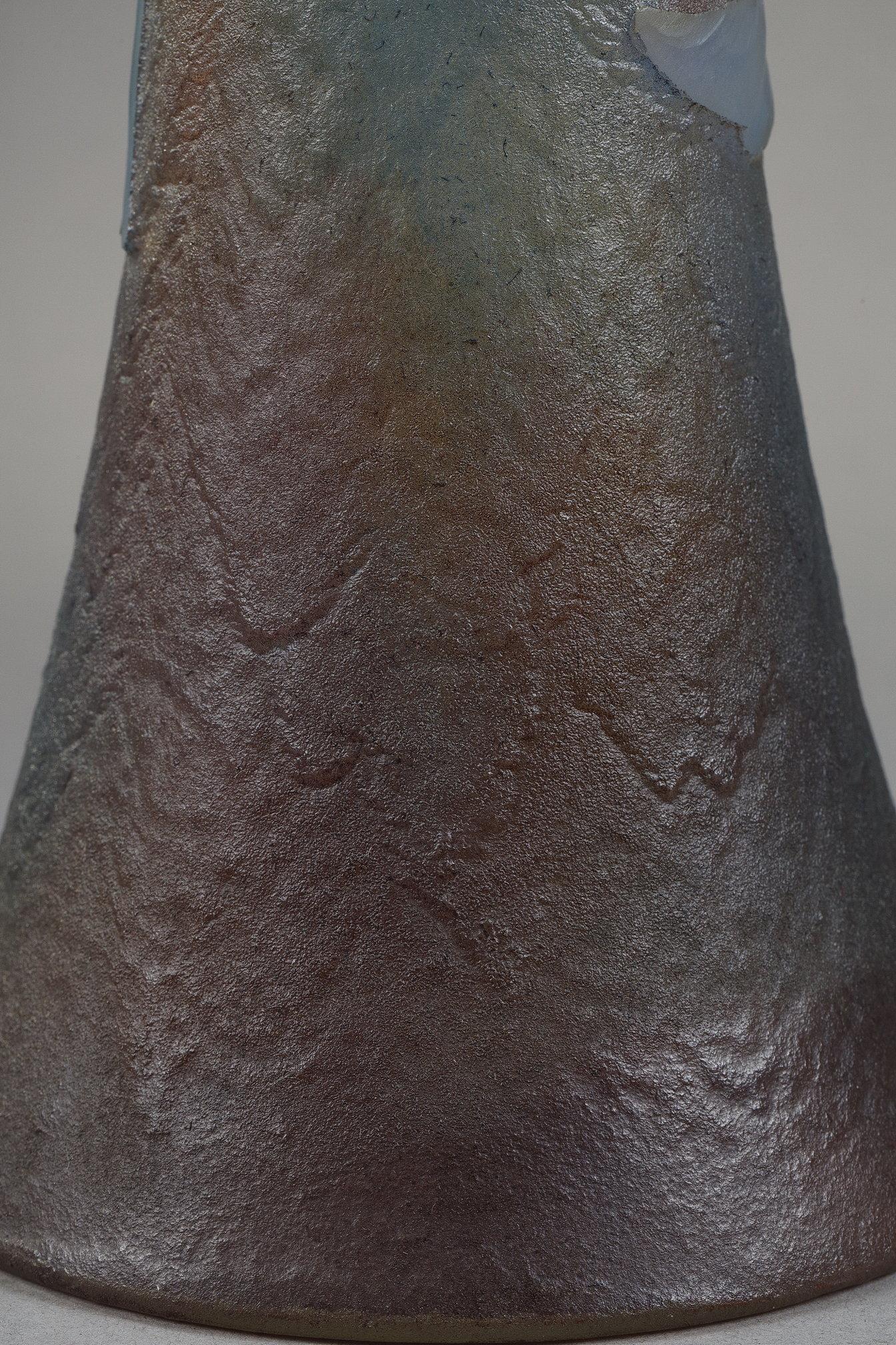 Vase mit Clematis im Angebot 7