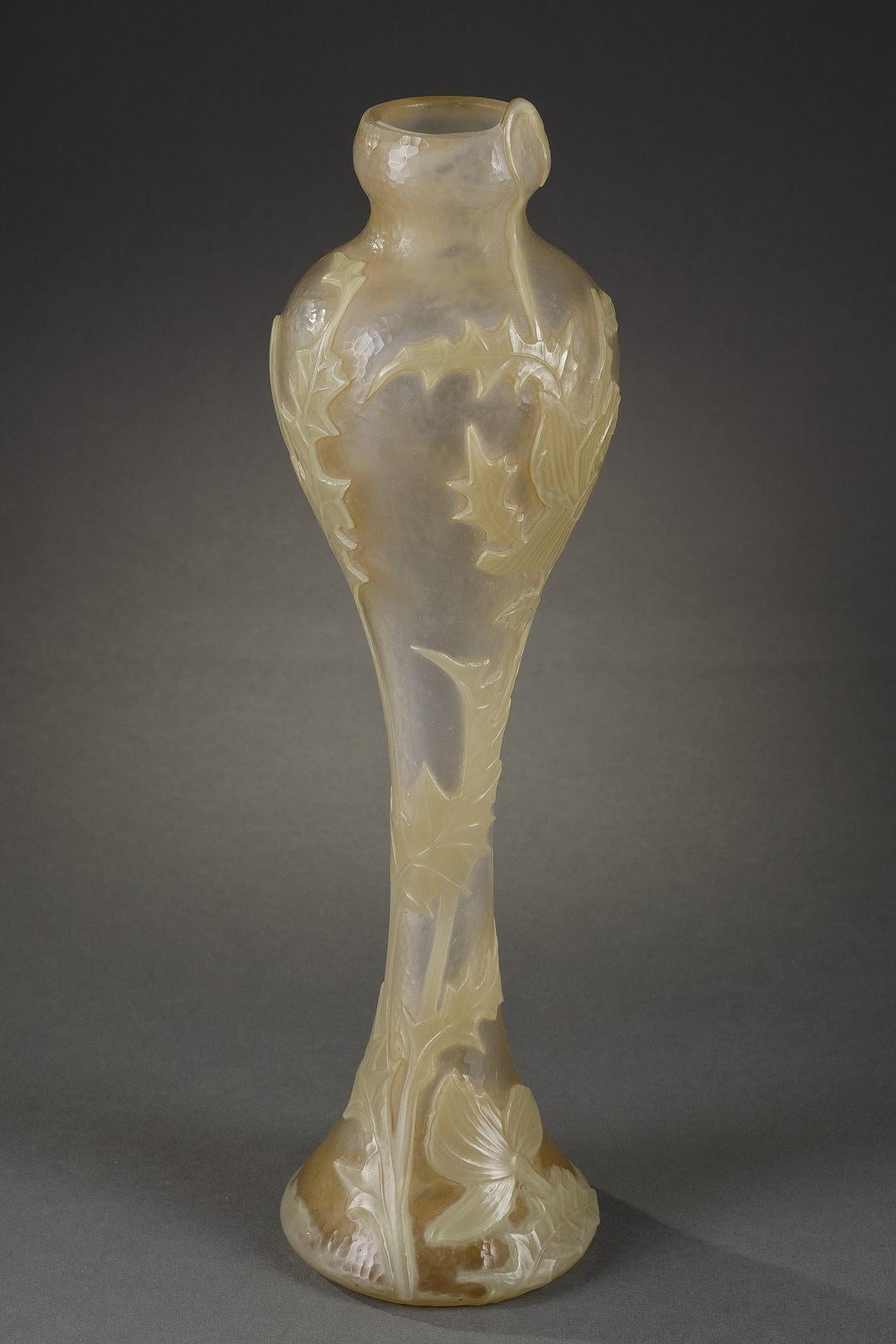Vaso di boccioli con papaveri in vendita 9
