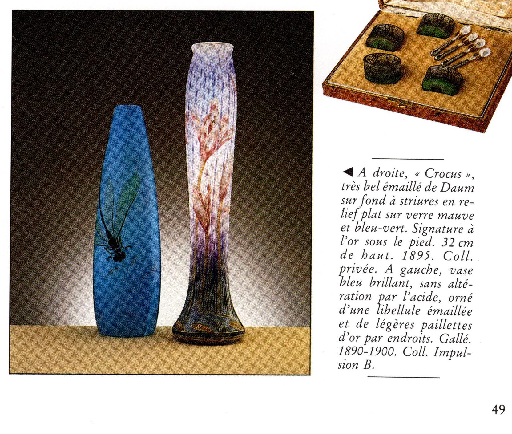 Vase mit Zwerglibelle im Angebot 8