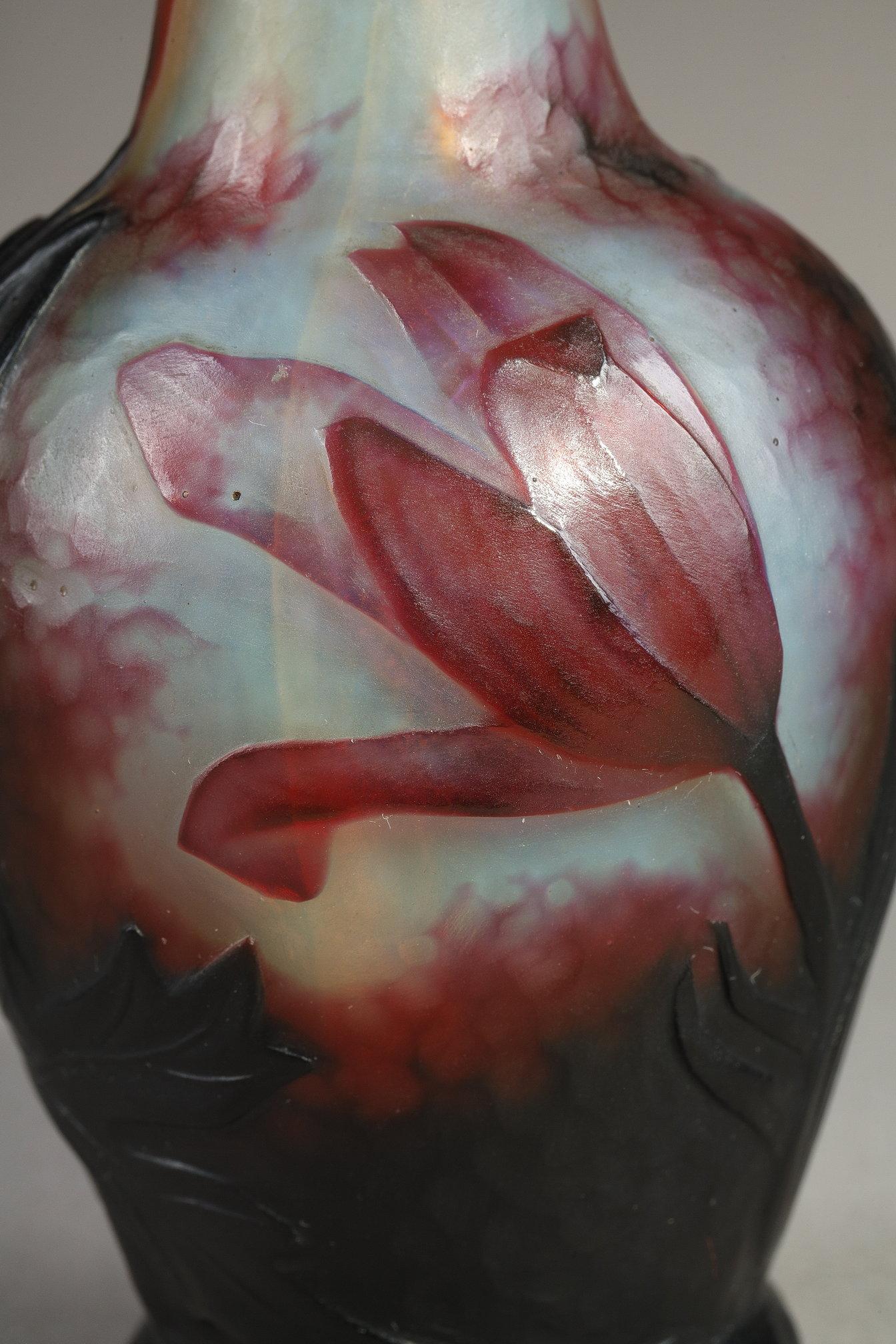 Vase mit Colchicum im Angebot 2