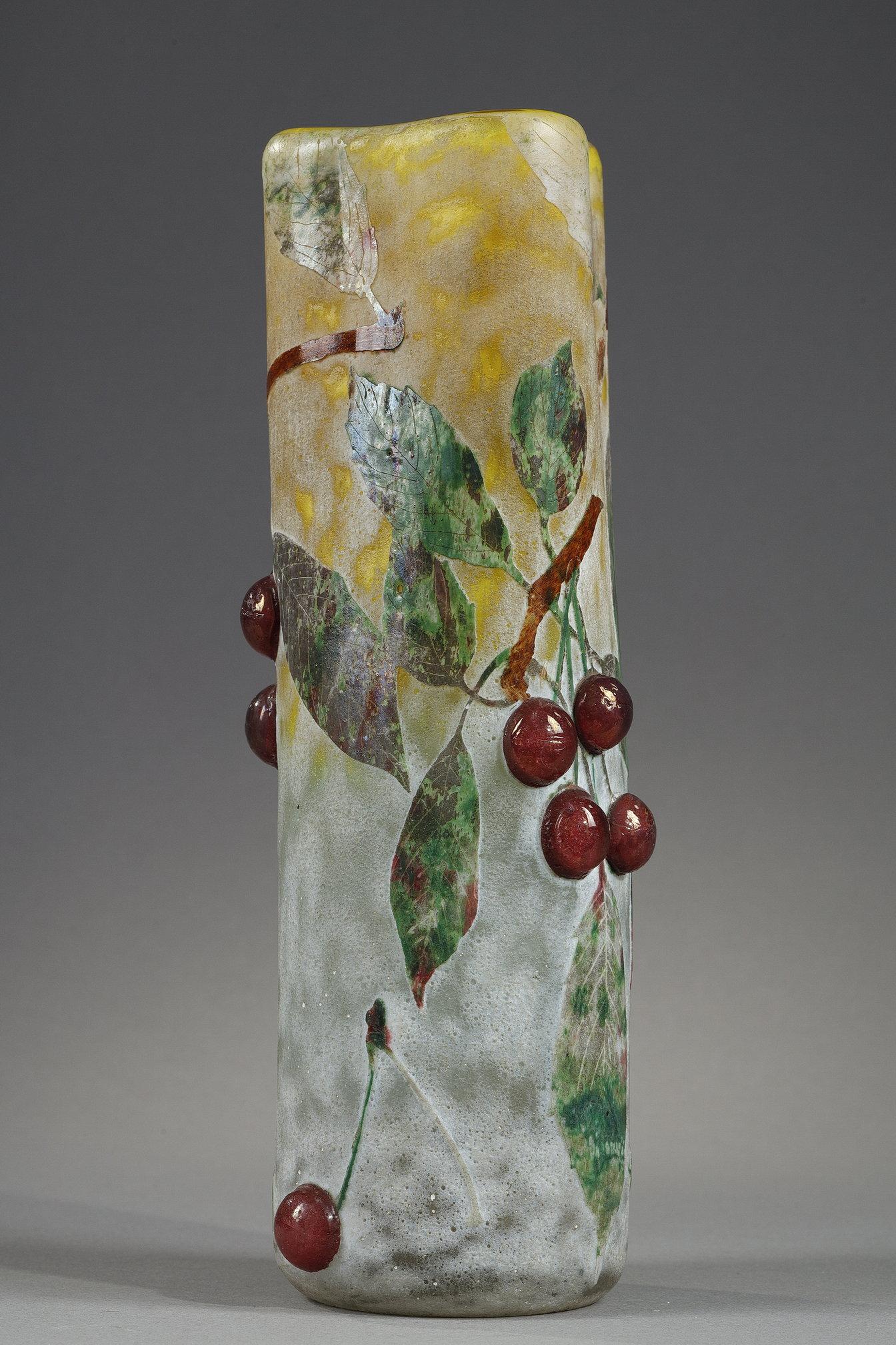 Vase avec cerises - Art nouveau Art par Daum