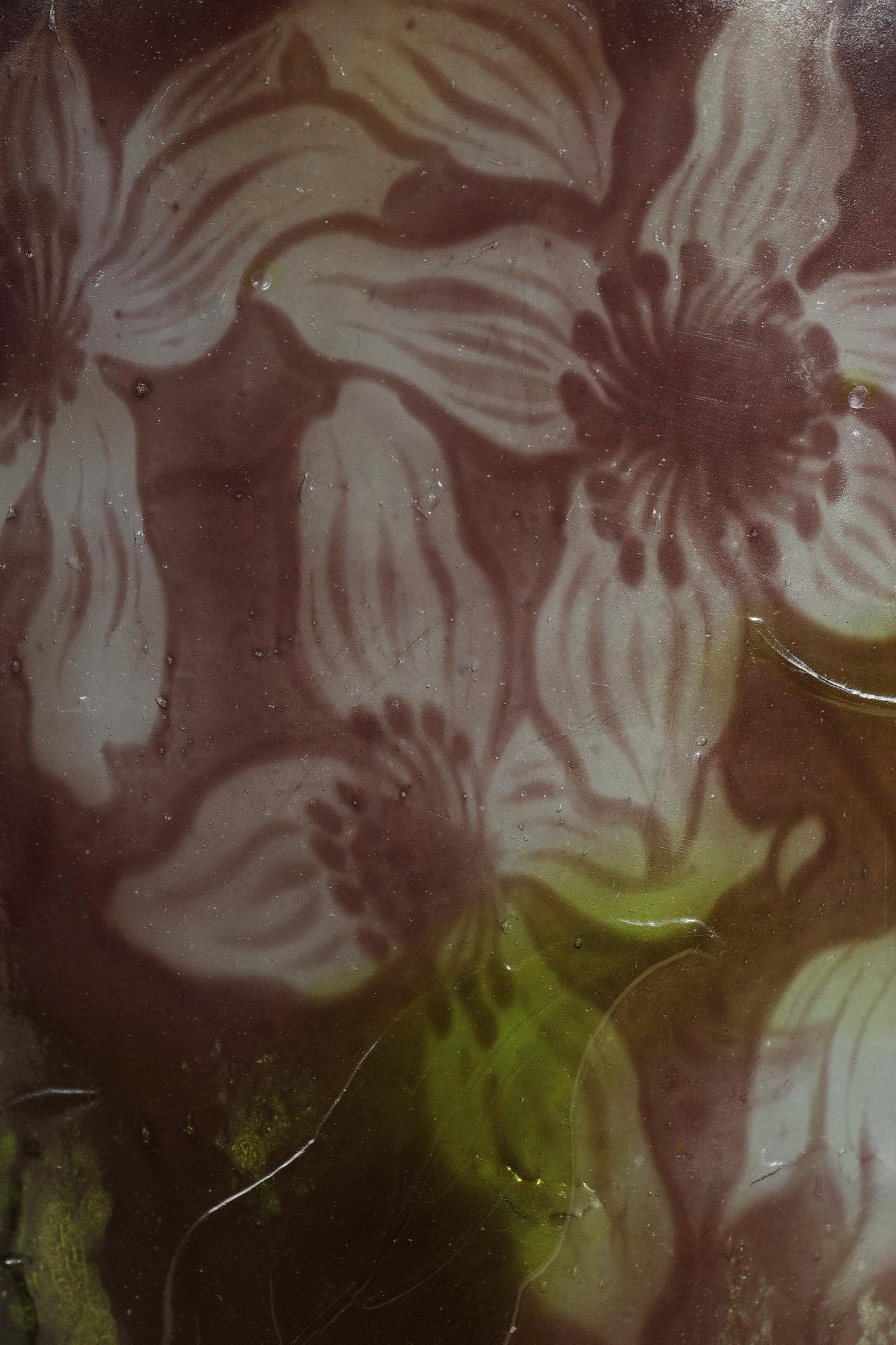 Vase with Clematis For Sale 4