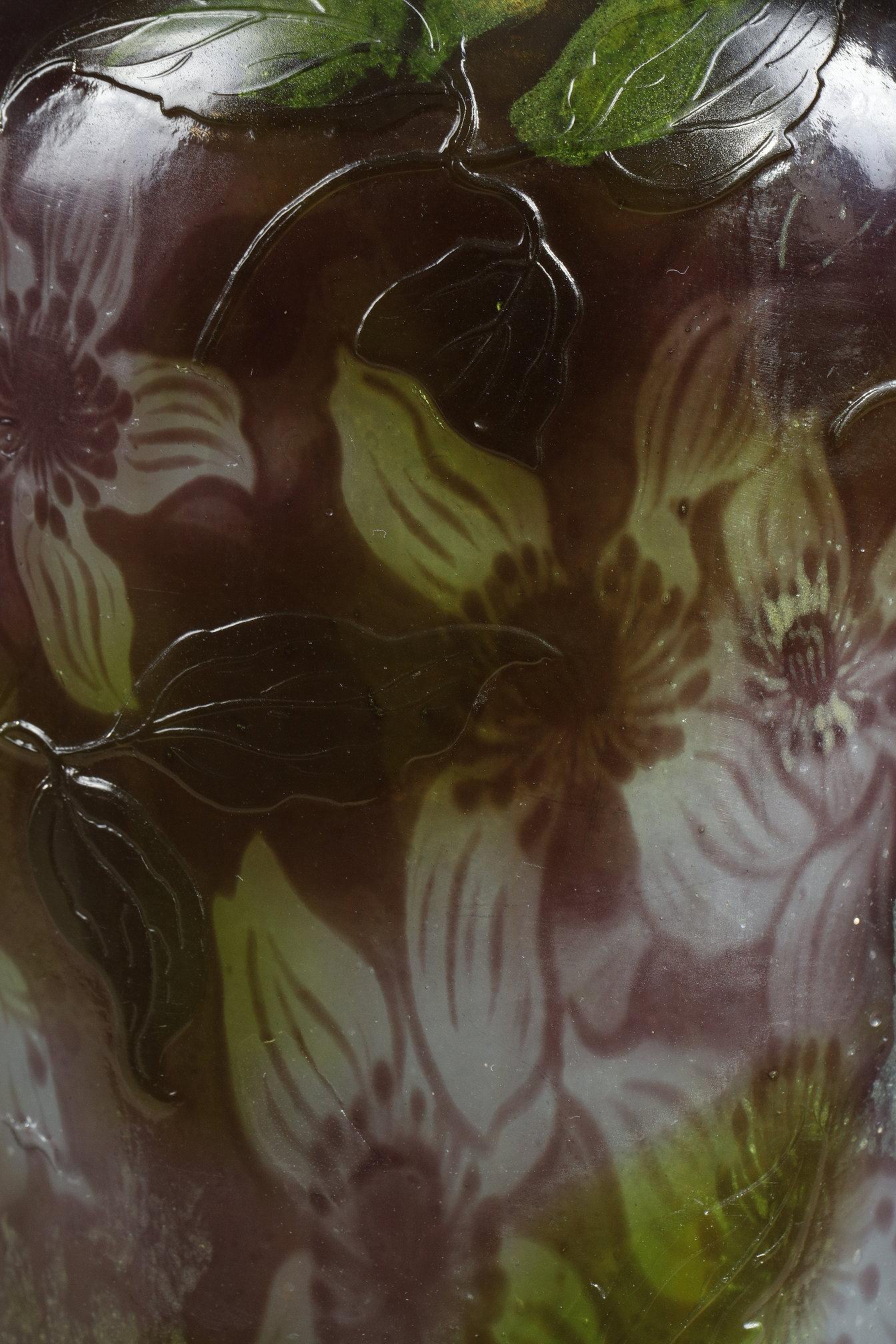 Vase with Clematis For Sale 6