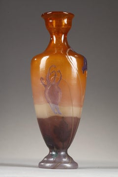 Vase "Intarsien mit Akeleien"
