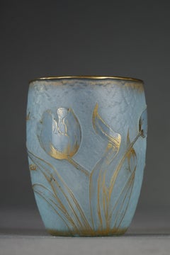 Small glass goblet with Tulips