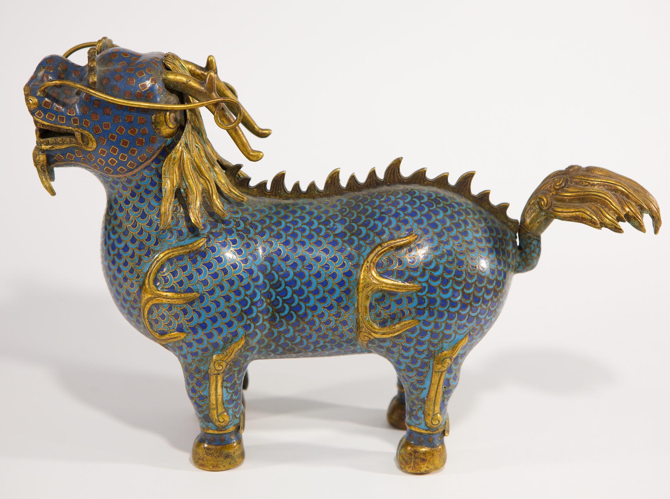 Pair of Qilin in cloisonné resting on wooden bases For Sale 4