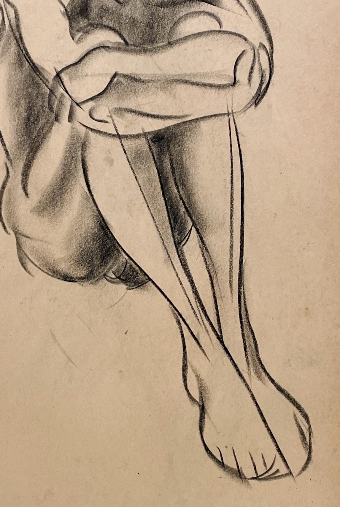 Un raffinato disegno di studio di figura accademica moderna degli anni '30, modello maschile seduto, giovane uomo in vendita 1