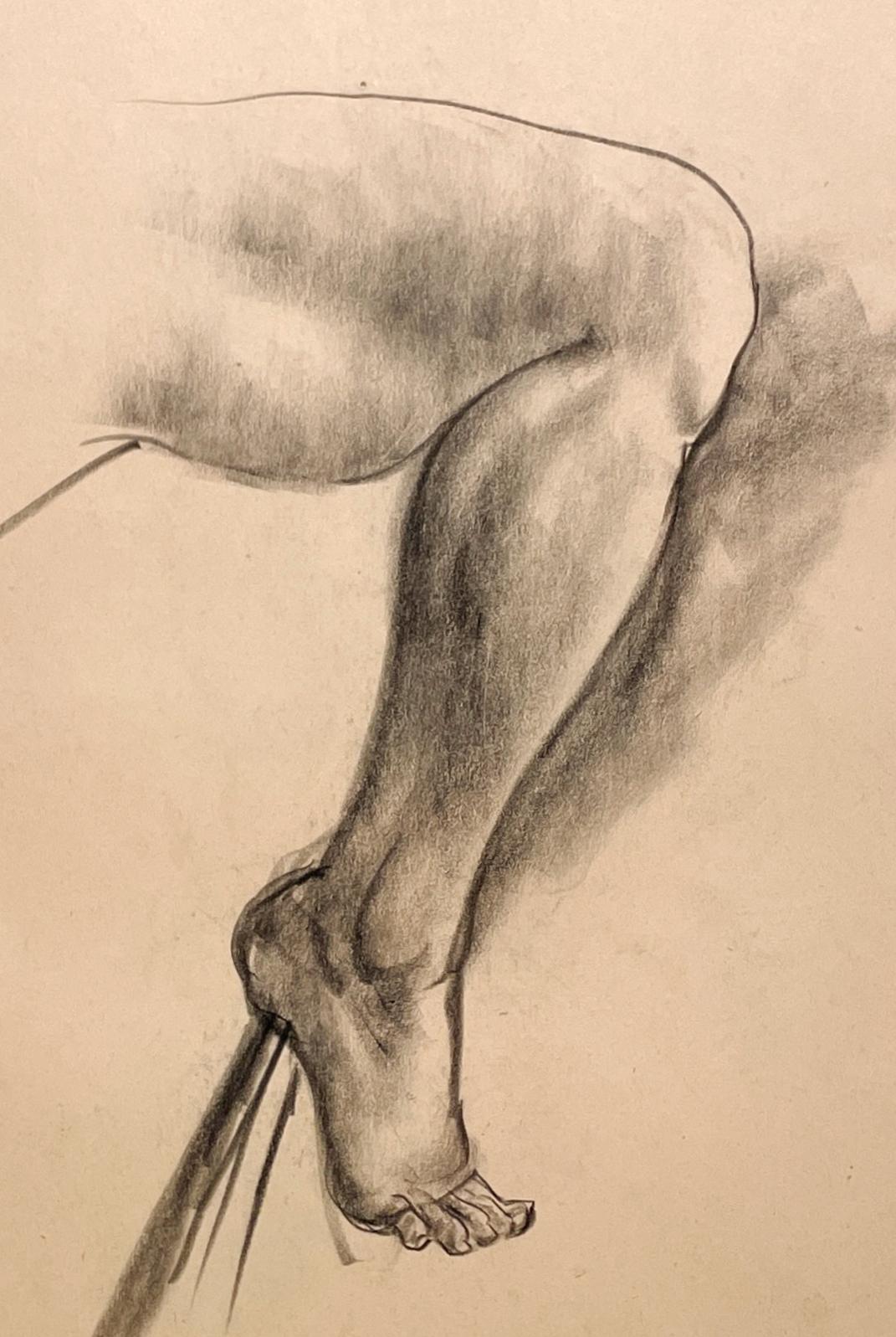 Un raffinato e moderno studio di figura anatomica accademica degli anni '30 (gamba femminile, ginocchio e piede) - Nude Beige di Harold Haydon