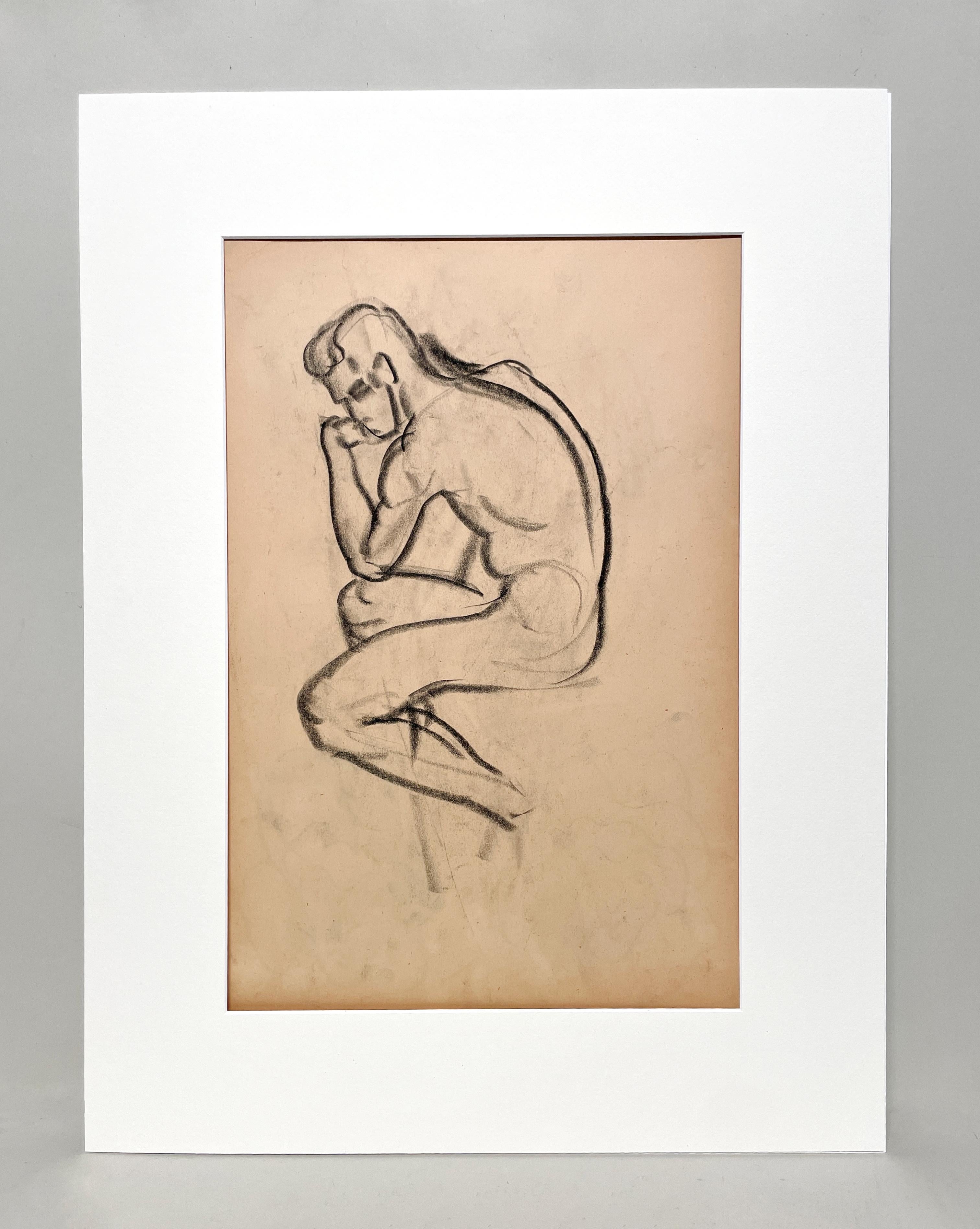Un raffinato disegno di studio di figura moderna degli anni '30, con un modello di nudo maschile giovane e seduto. - Art di Harold Haydon